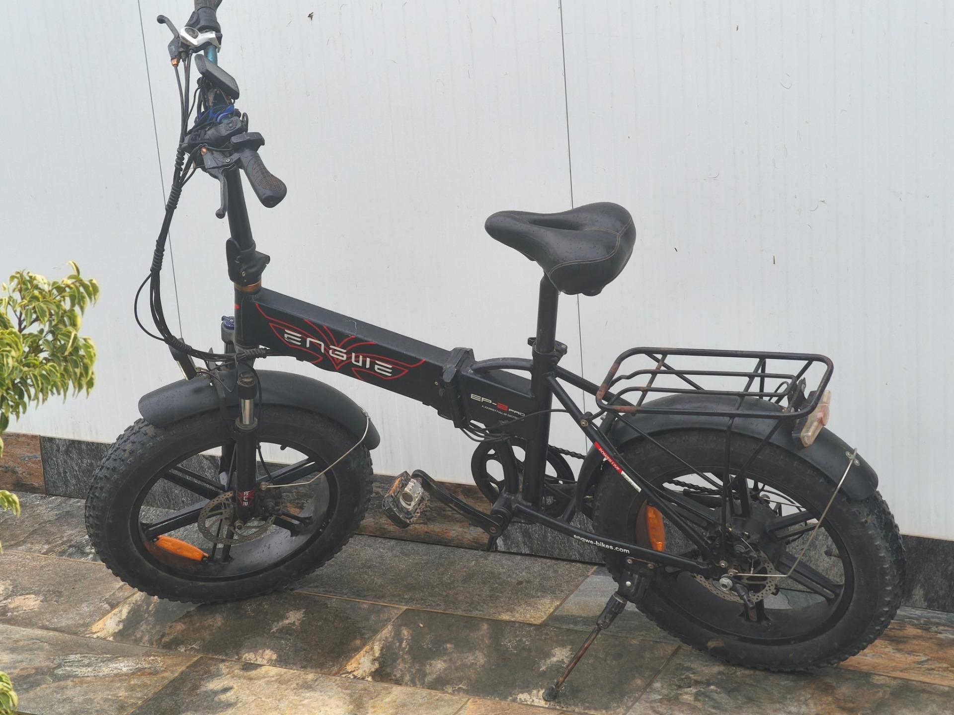 Foto 1 de Cambio pik bike 125 con 15 horas de uso y bici eléctrica 750 todo con factura 