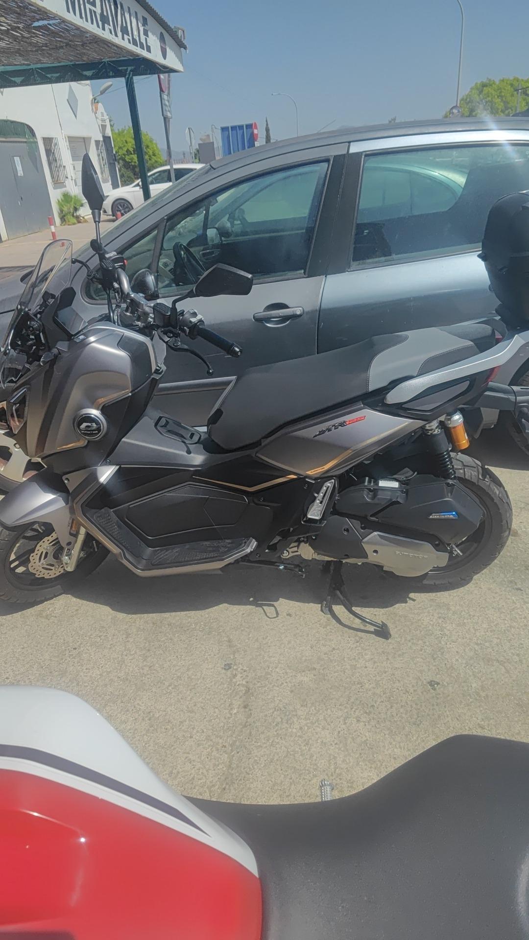 Foto 3 de Moto  qj atr 125