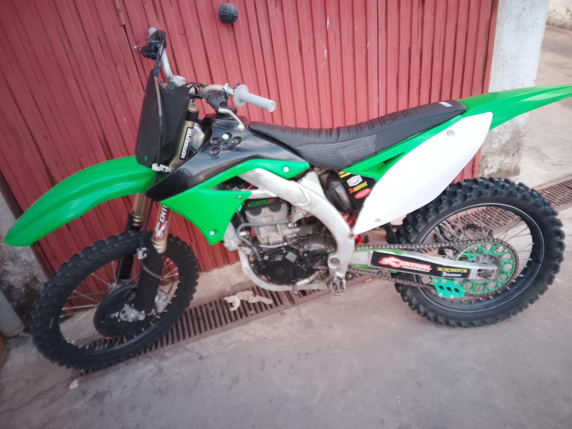 Foto 3 de Kawasaki kx 450 4T del 2011 inyeccion