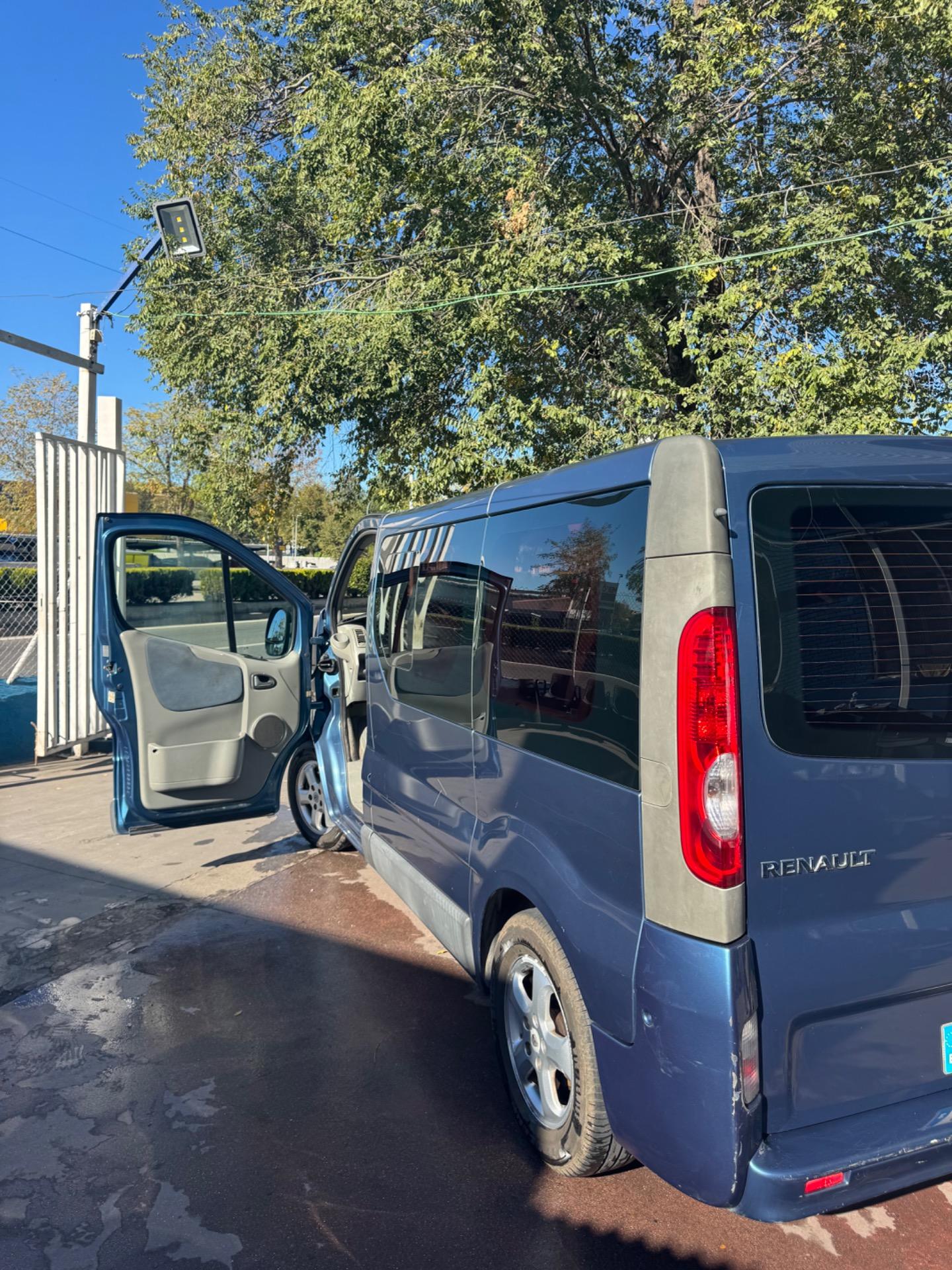 Foto 7 de Renault traffic generation camper 