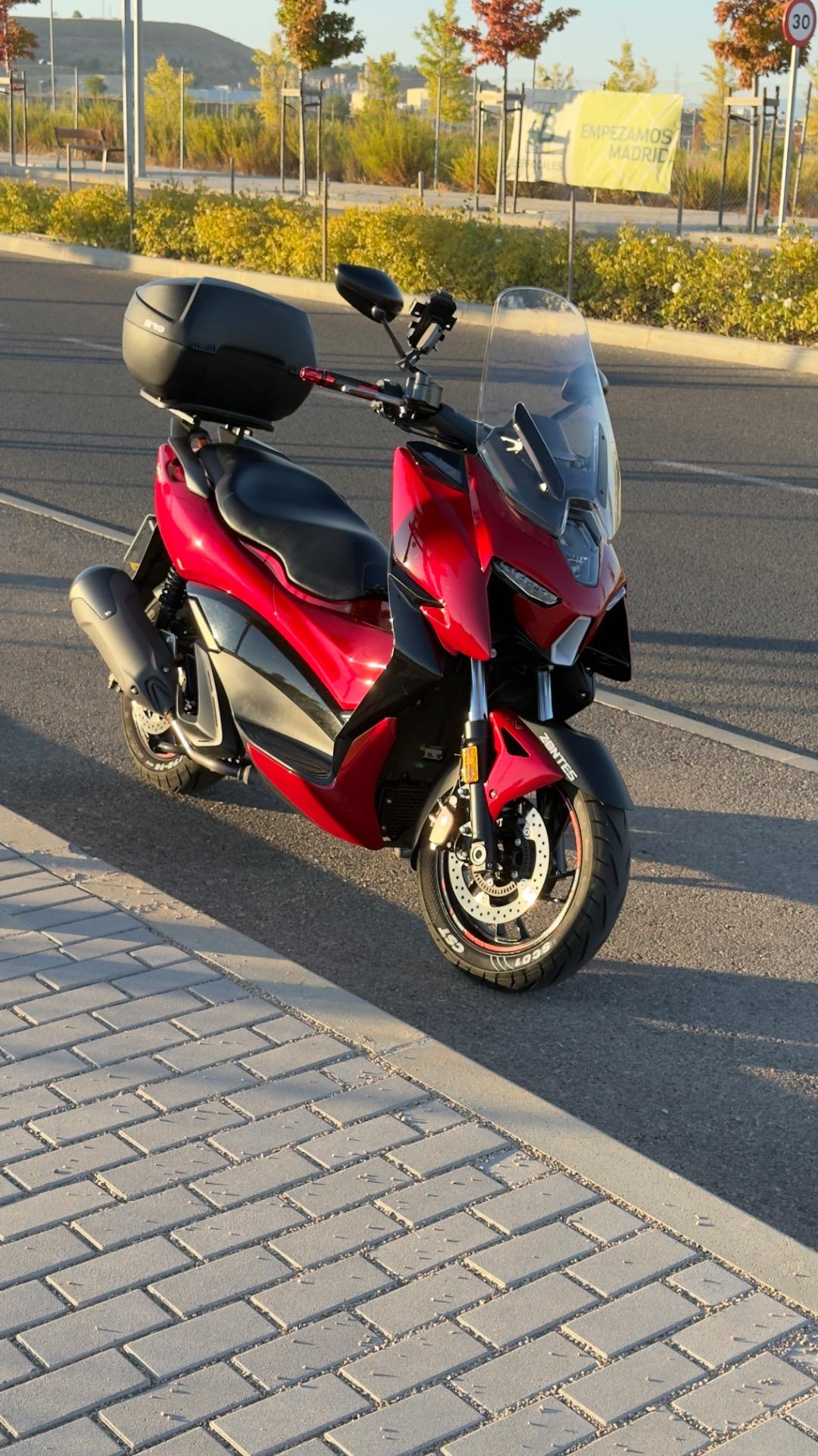 Foto 4 de Scooter Zontes 310M 2024