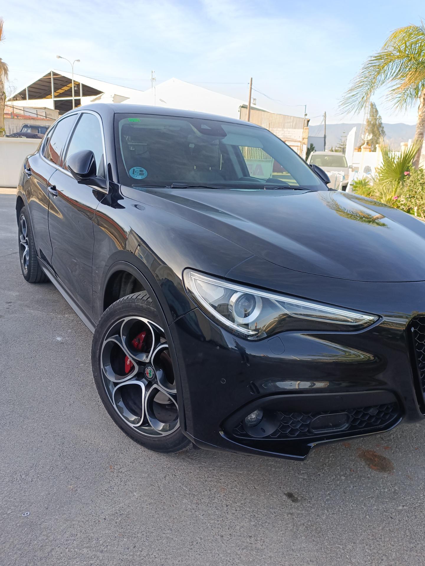 Foto de Alfa romeo stelvio 2.2 diesel Q4. 210 CV.Año 2020. 122000km 