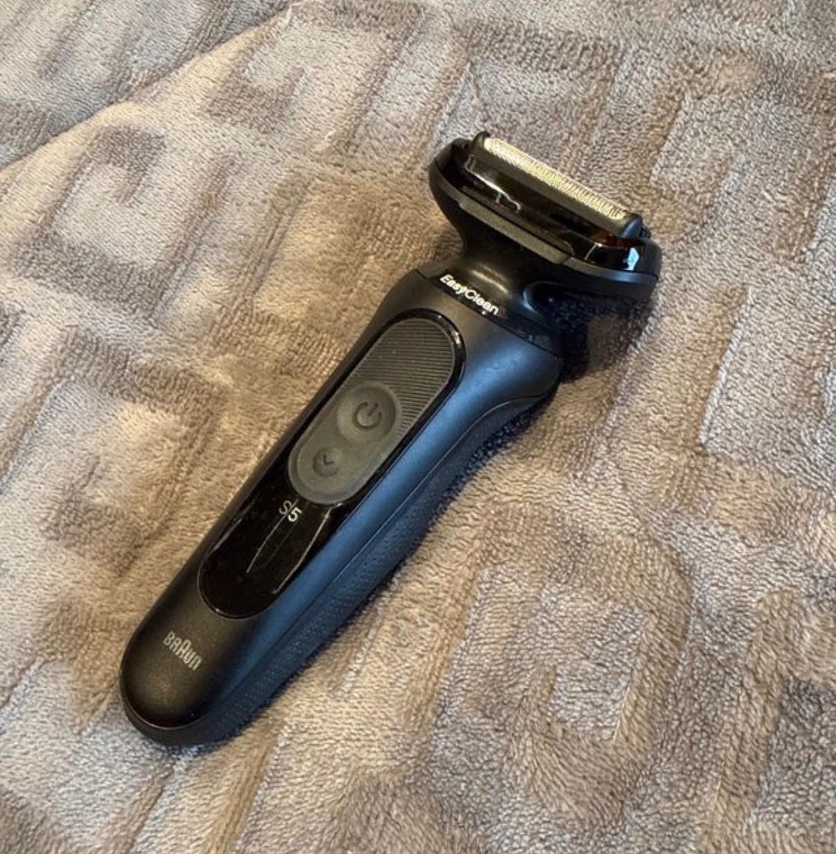 Foto de Braun Series 5 Easy Clean