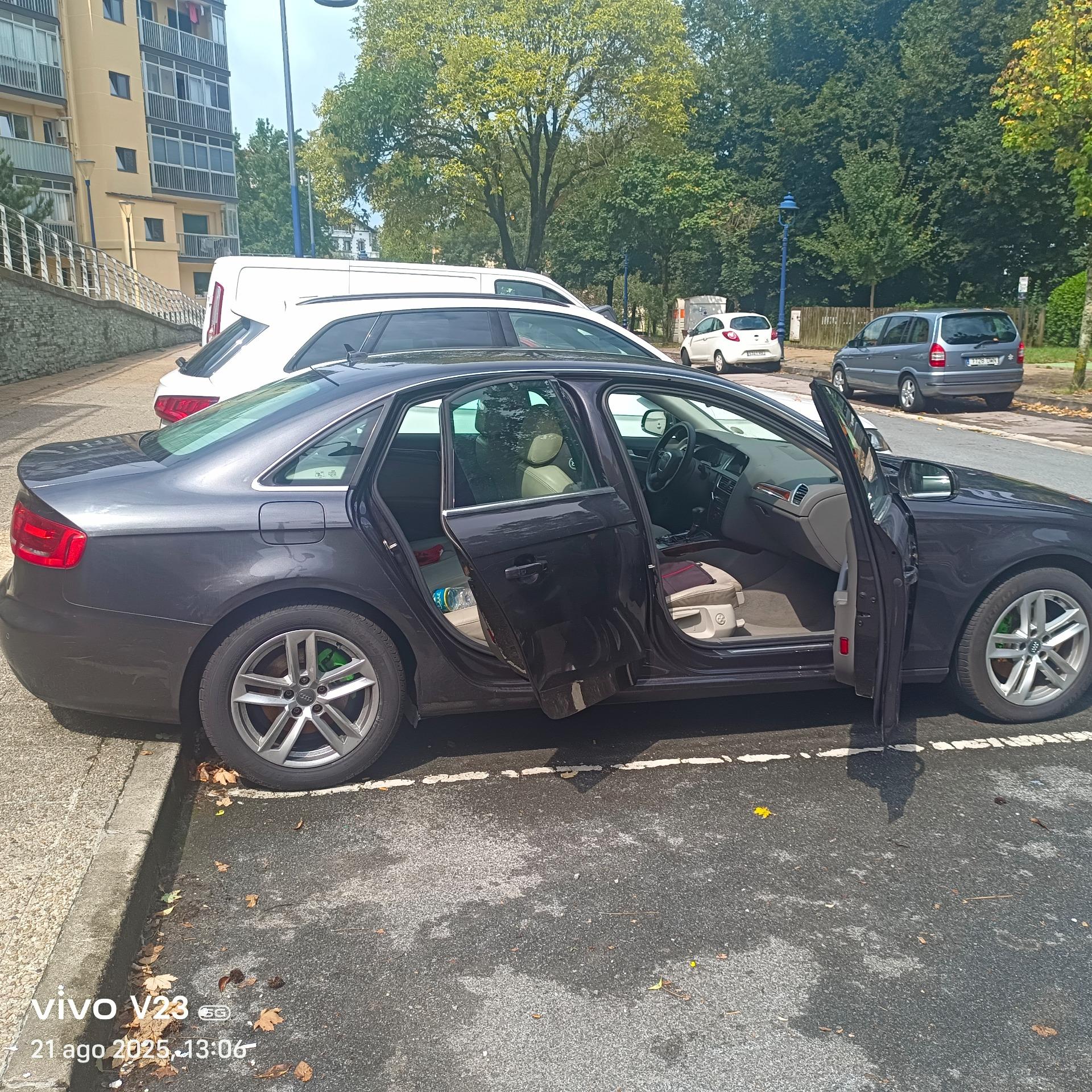 Foto 4 de Audi A4 automático buen estado 2010 KLM 240000 cambio por Audi A5 Q5 mercedes más dinero 