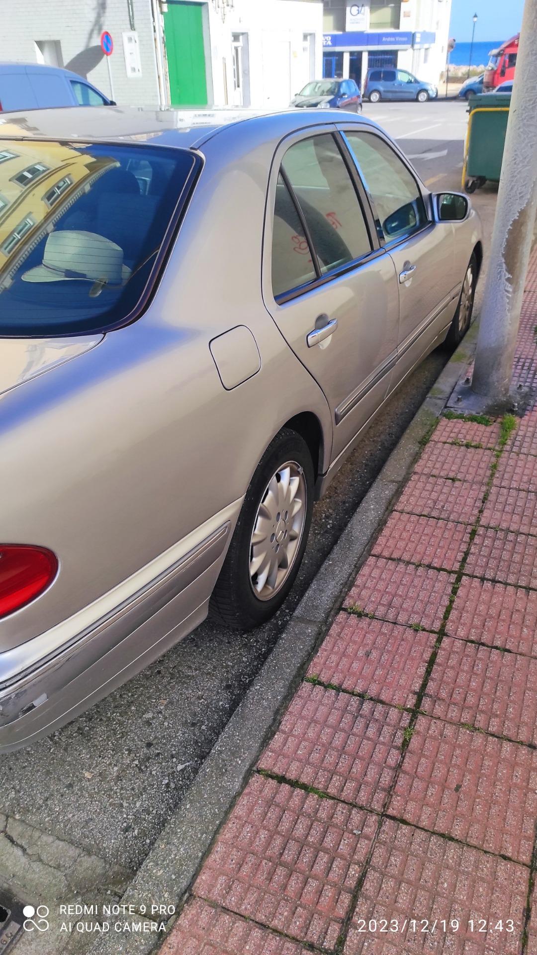 Foto 5 de Mercedes E 270 CDI  2001