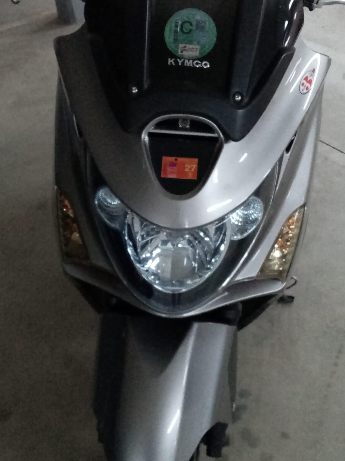 Foto 3 de Cambio o vendo por 1500€,  moto por moto de 125cc