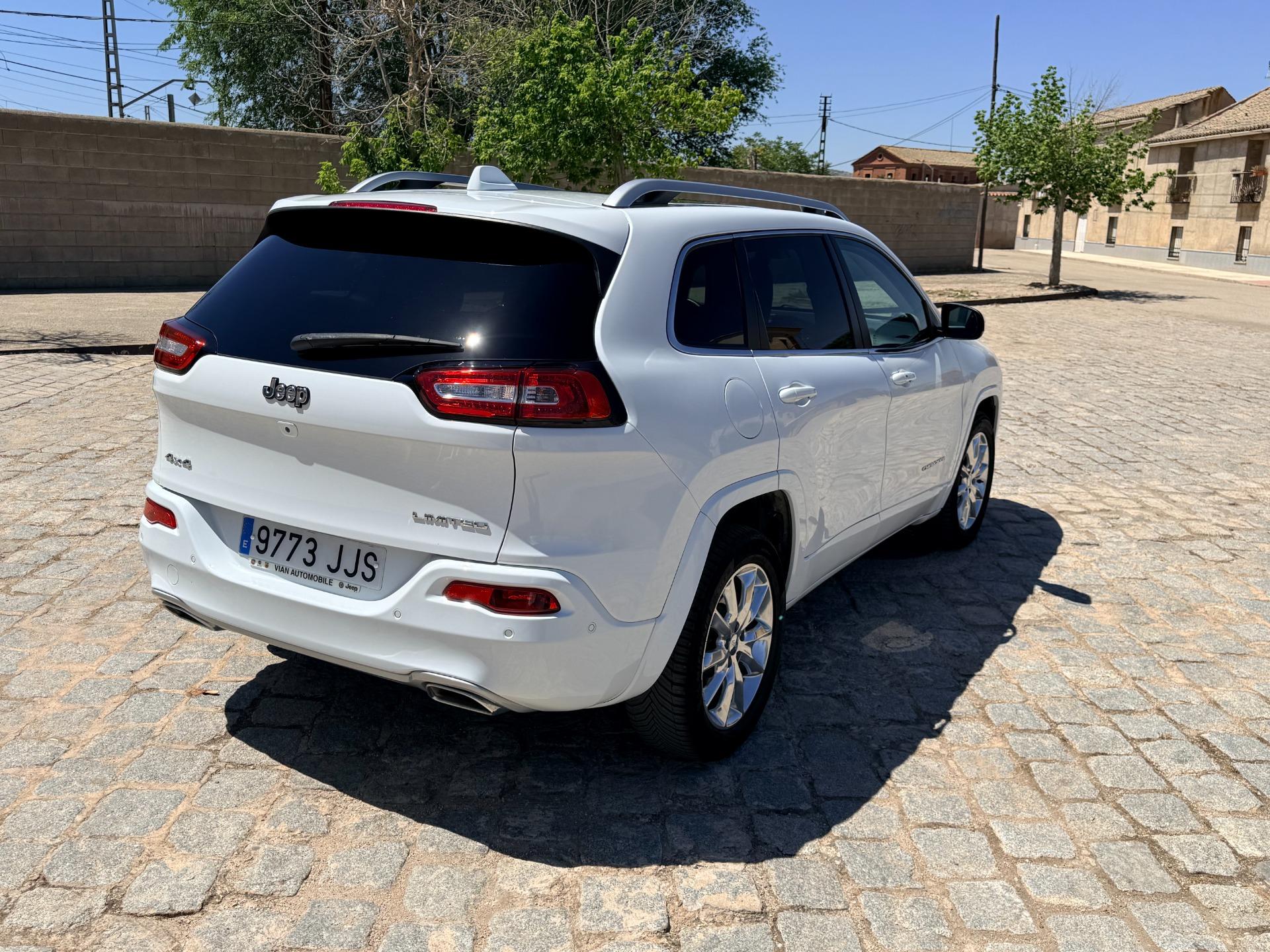 Foto 3 de jeep cherokee 3.2 2015