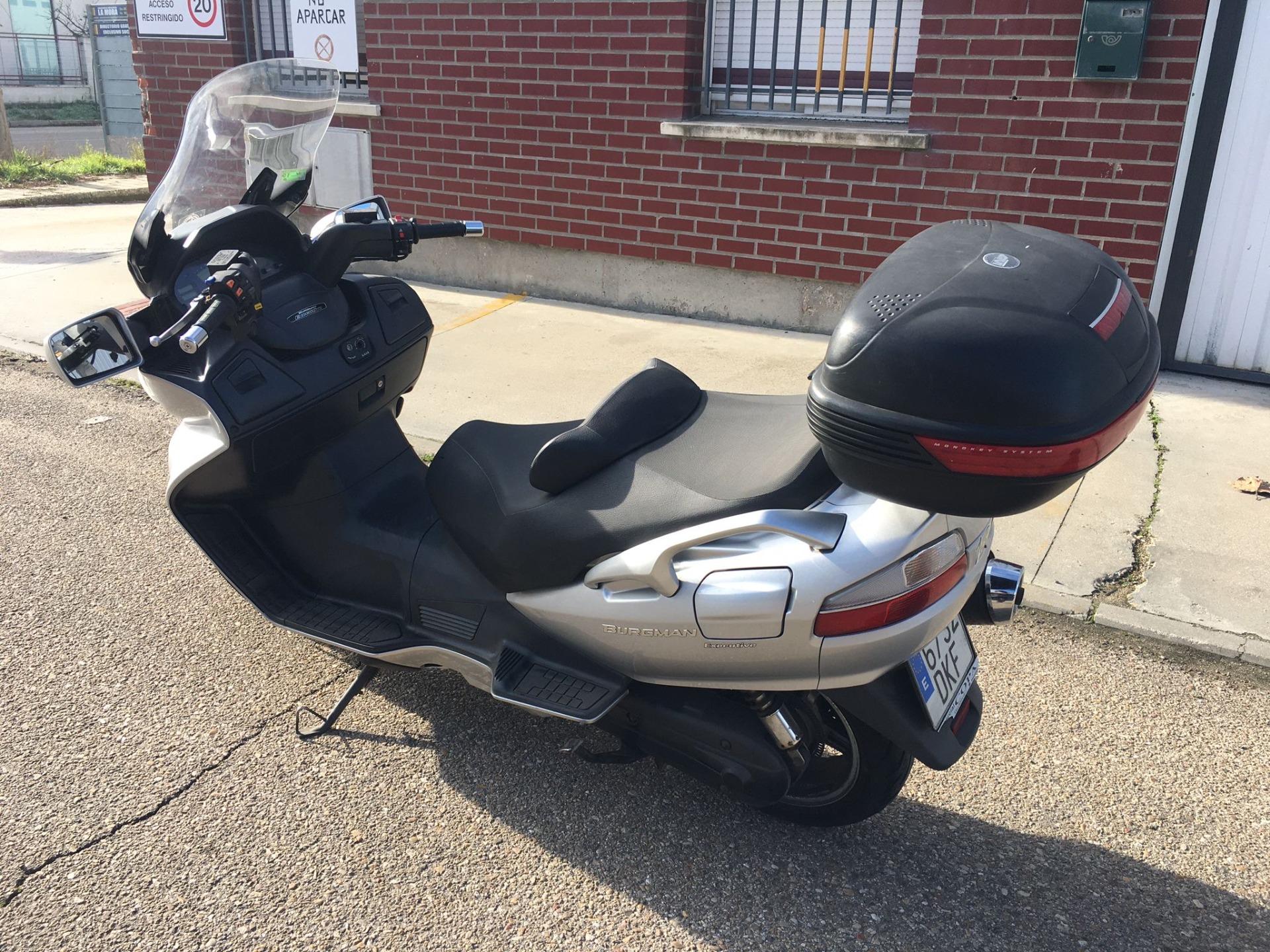 Foto 3 de Suzuki Burgman 600 Executive ABS