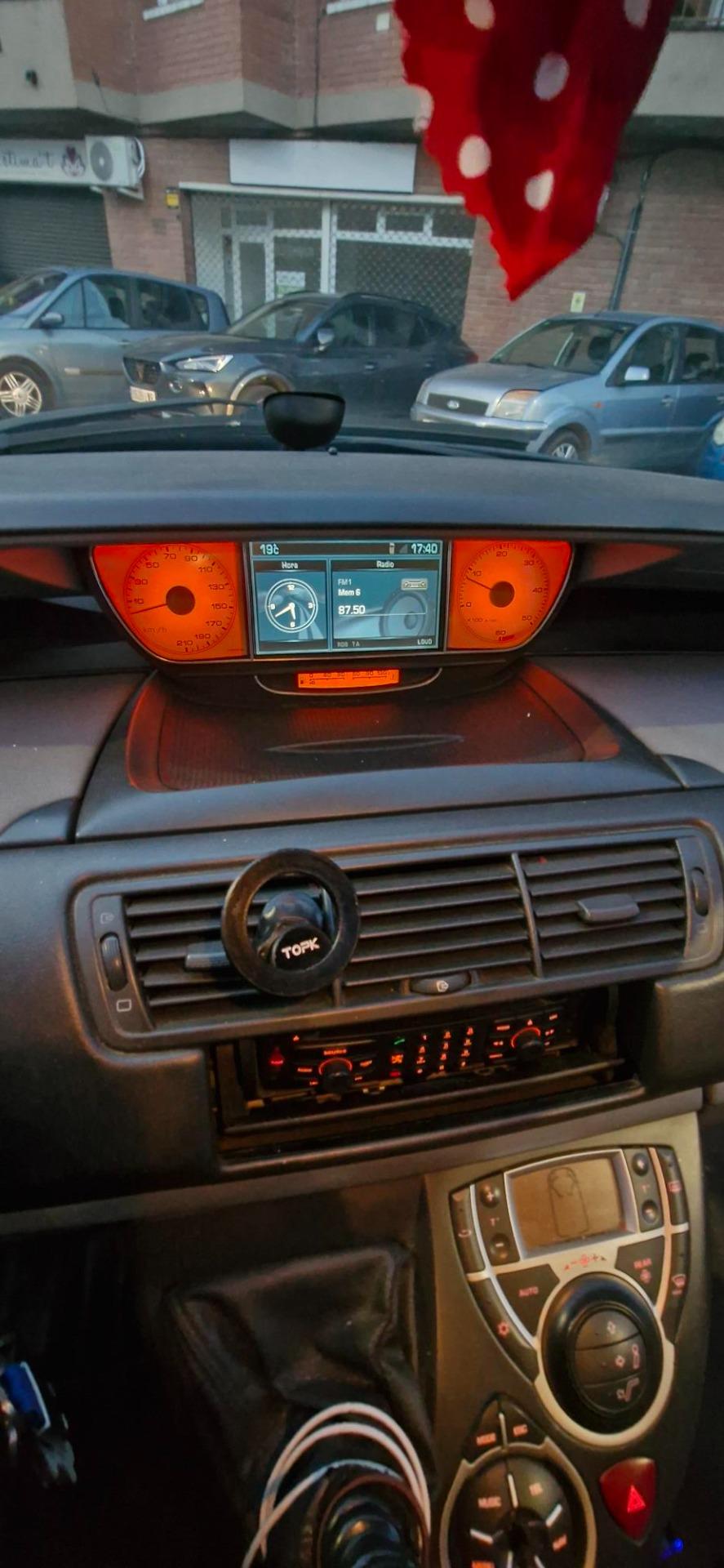 Foto 4 de Peugeot 807- Año 2006. HDI x Coche mas pequeño