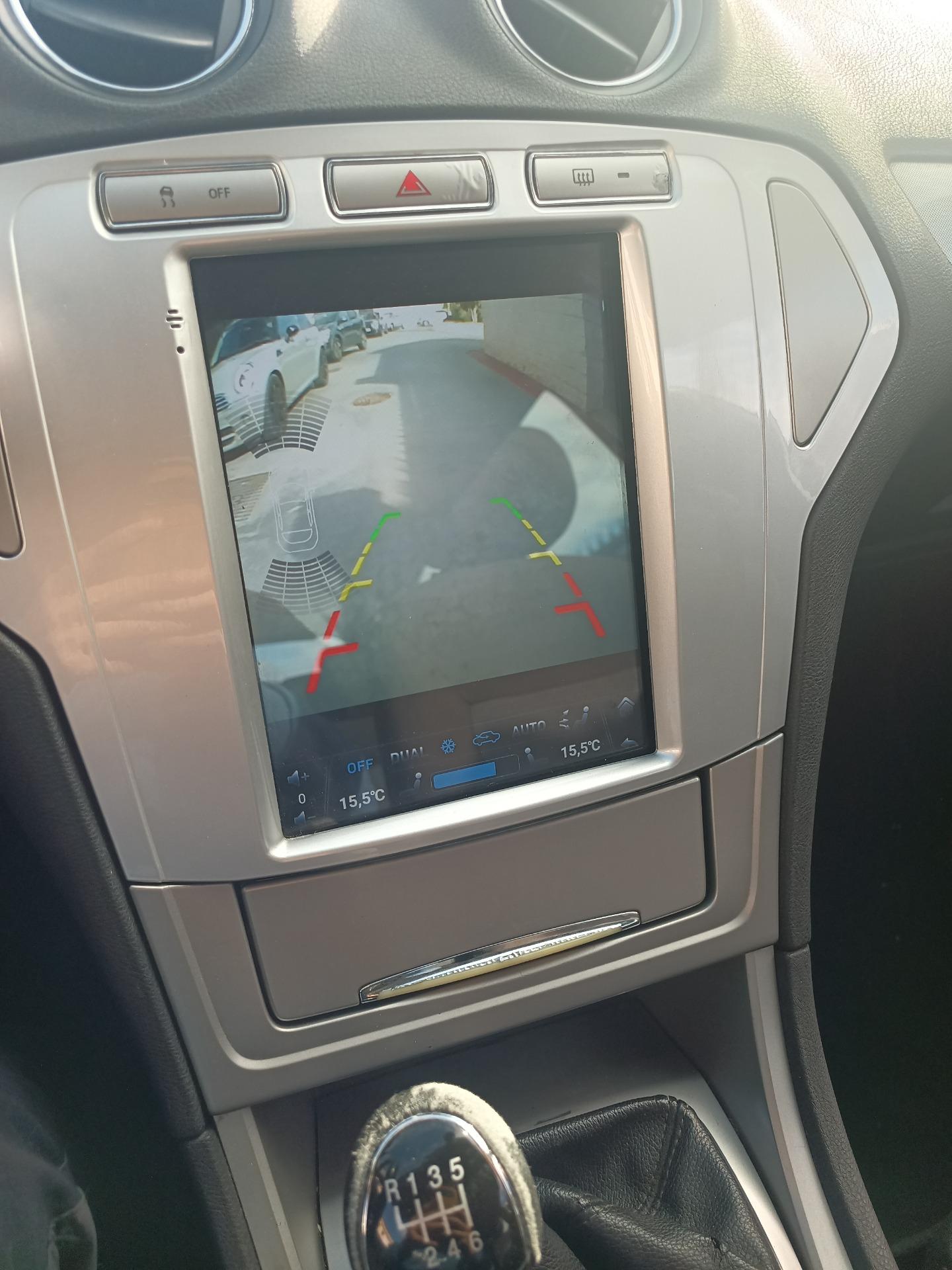 Foto 2 de Ford Mondeo familiar 1800cc 125 CV año 2008 por moto que me interese