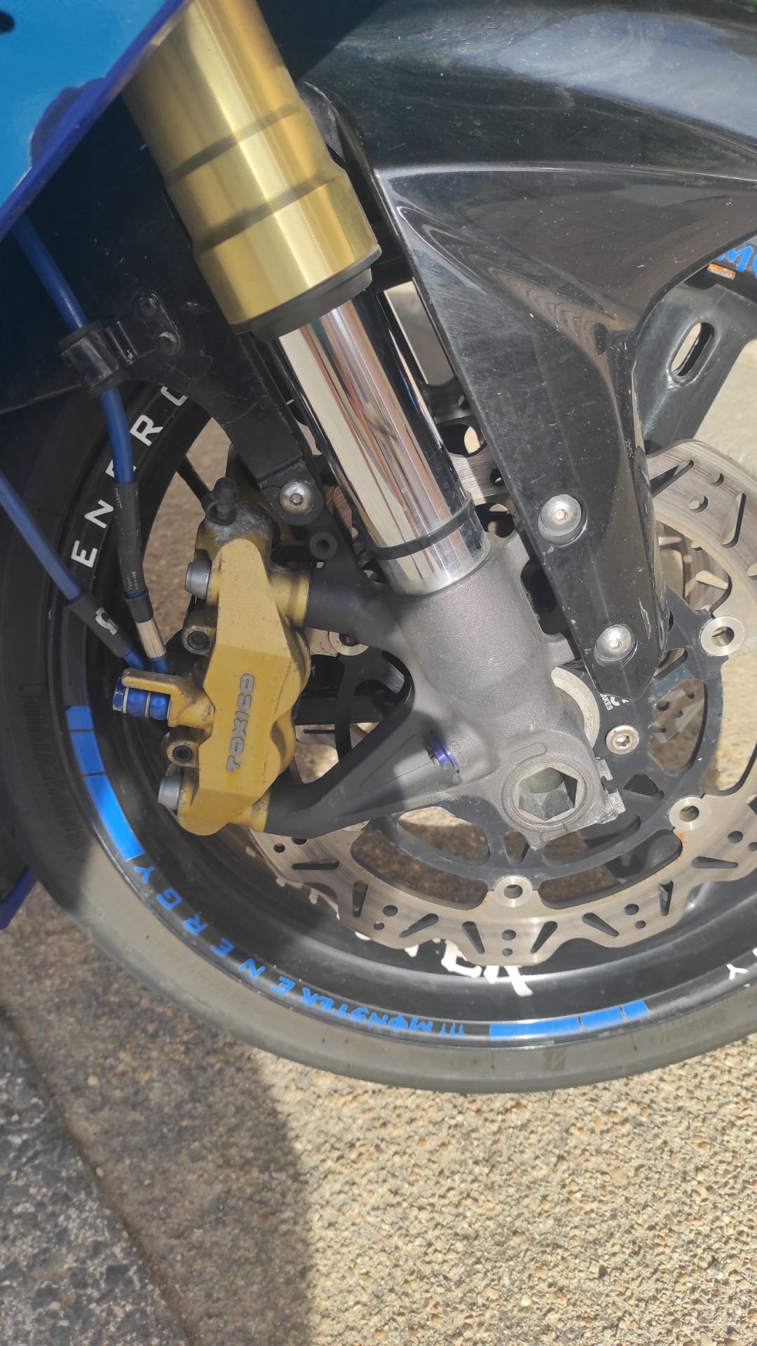 Foto 4 de Suzuki GSXR 600 K5 del 2005 70.000km