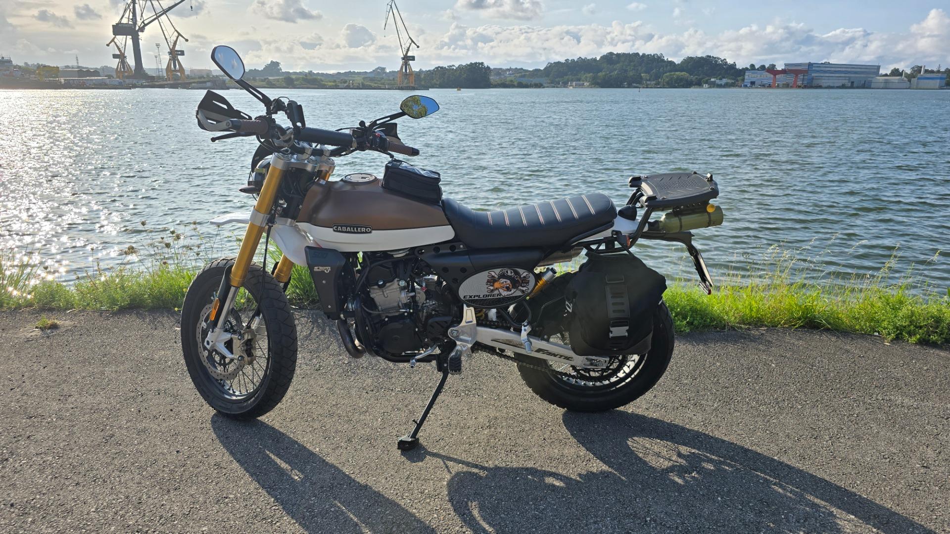 Foto de Moto fantic caballero Explorer 