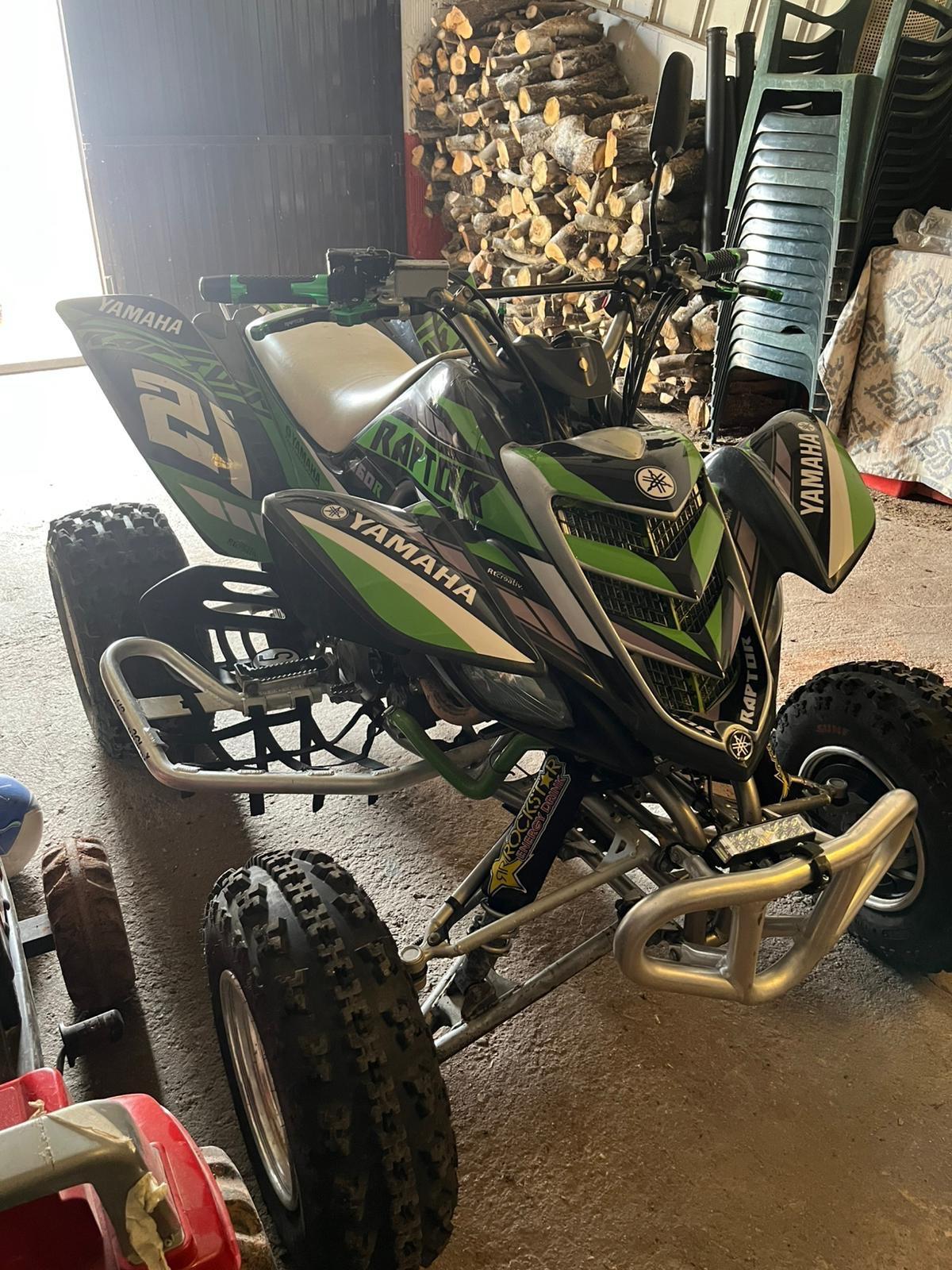 Foto 3 de Quad Yamaha raptor 660r