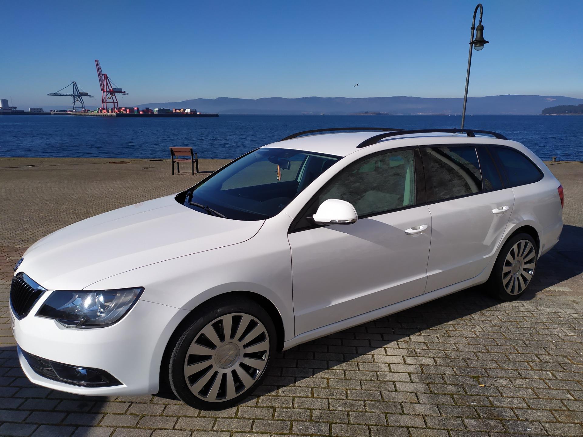 Foto 9 de Cambio Skoda SUPERB COMBI 