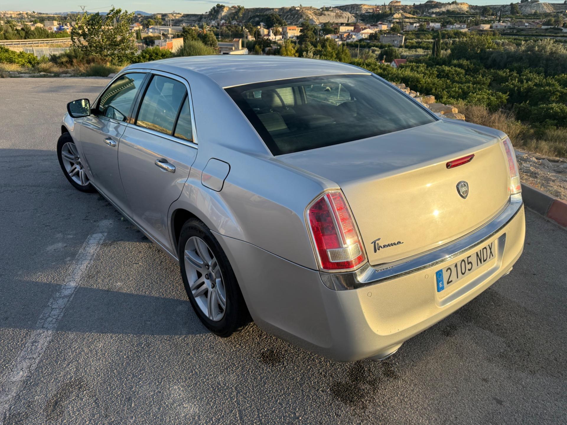 Foto 8 de Lancia Thema 