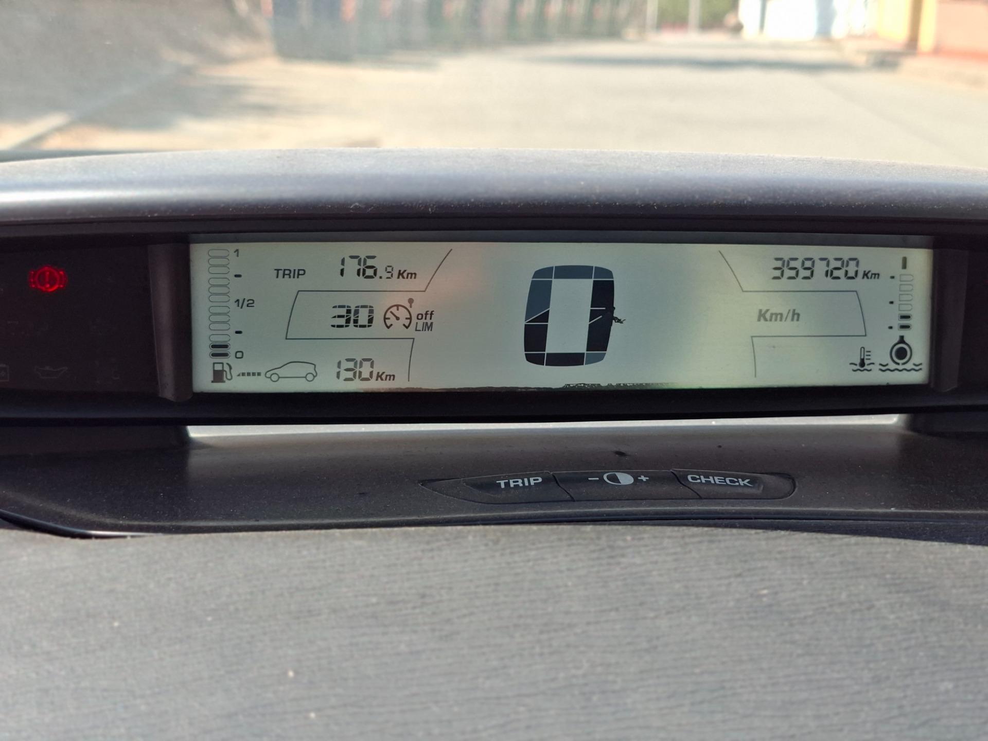 Foto 5 de Citroen c4 diesel sedan gasoil