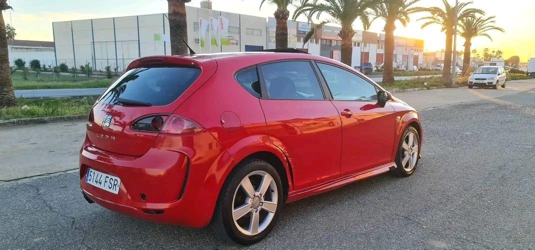 Foto 4 de Seat leon mk2 con techo sola espejos recojibles pantalla android con car buss