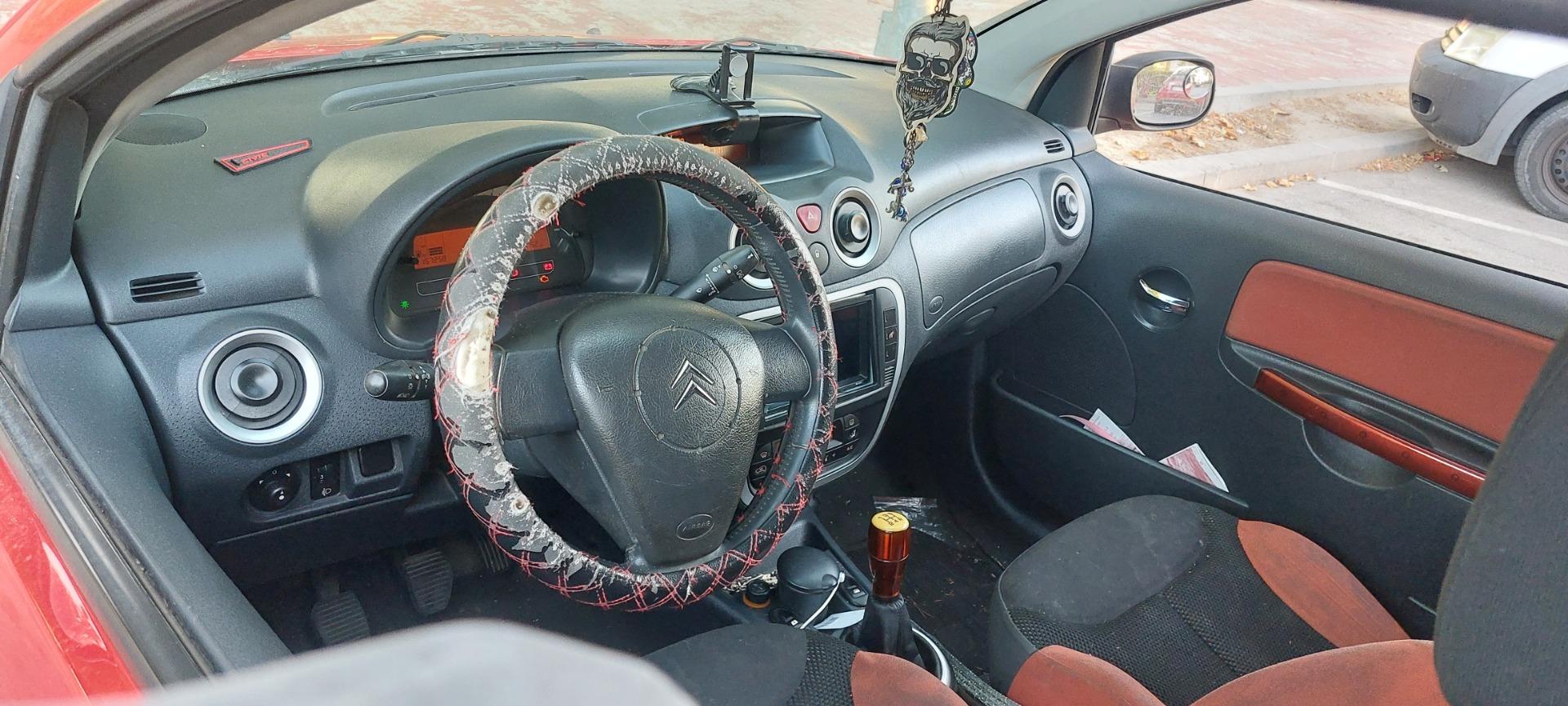 Foto 3 de Citroen c2 1400 hdi VTR del 2006 con 155.000klm.