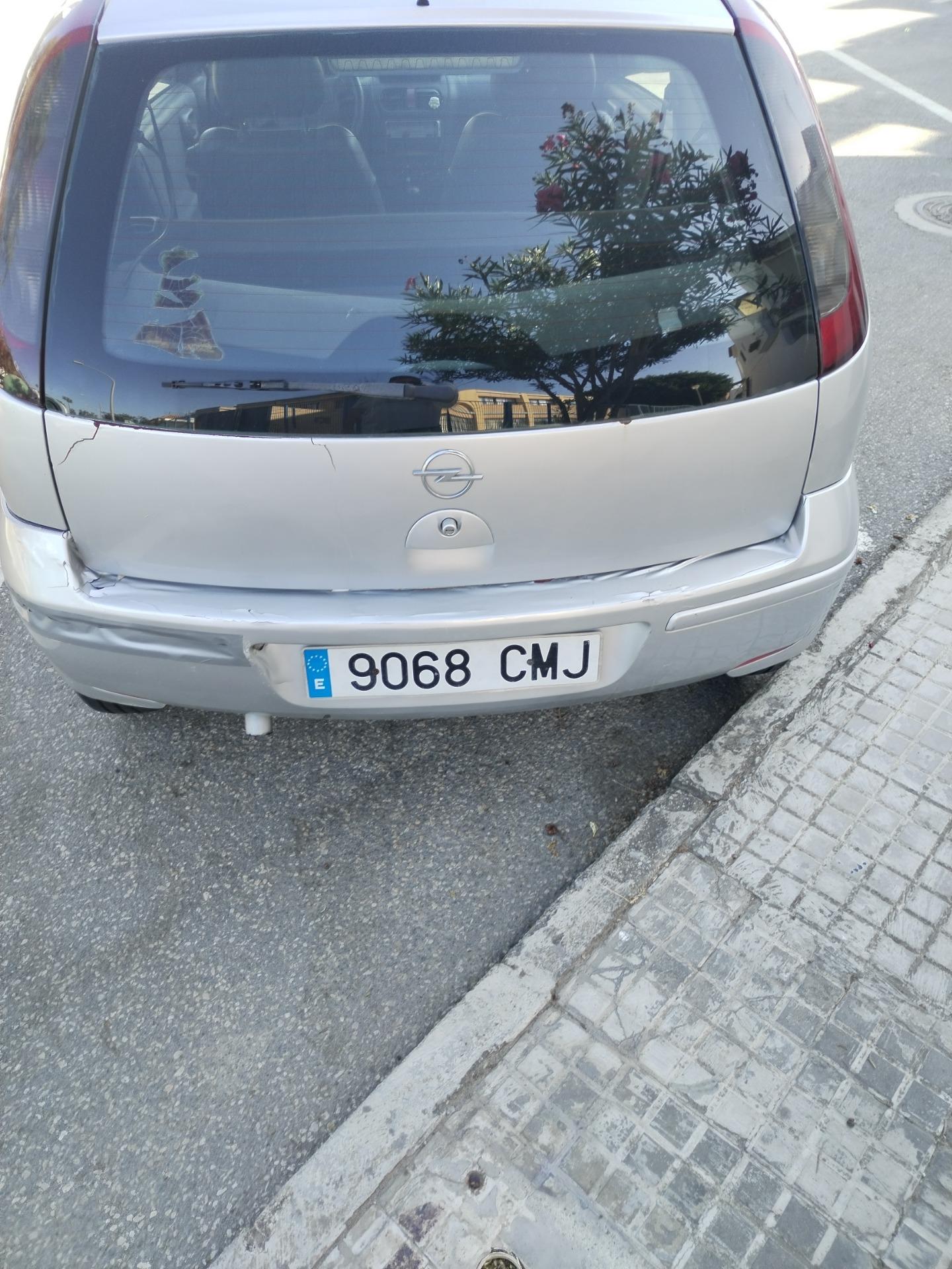 Foto 3 de Opel corsa 1.3ctdi año 2003 itv acabada de pasar en septiembre valida hasta 09/2026