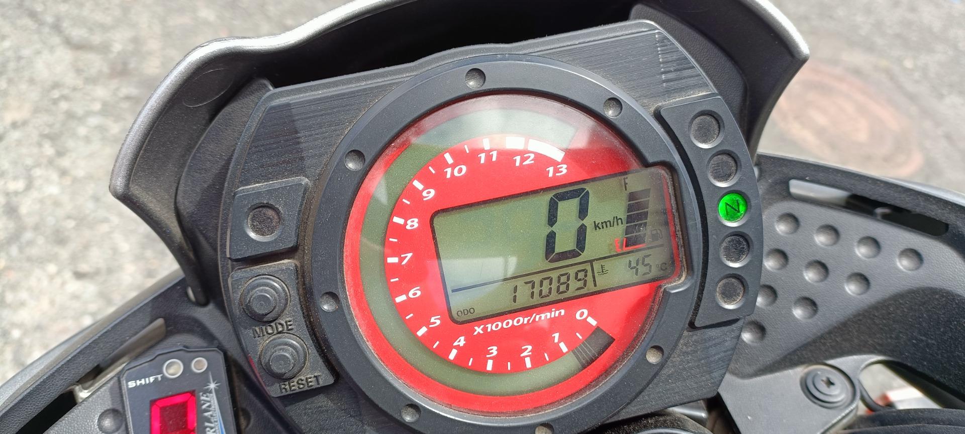 Foto 4 de Kawasaki Z750