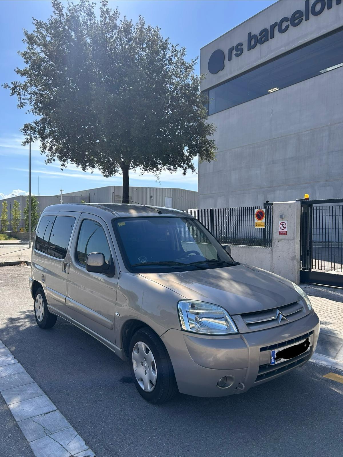 Foto 4 de Citroen Berlingo CAMPER 