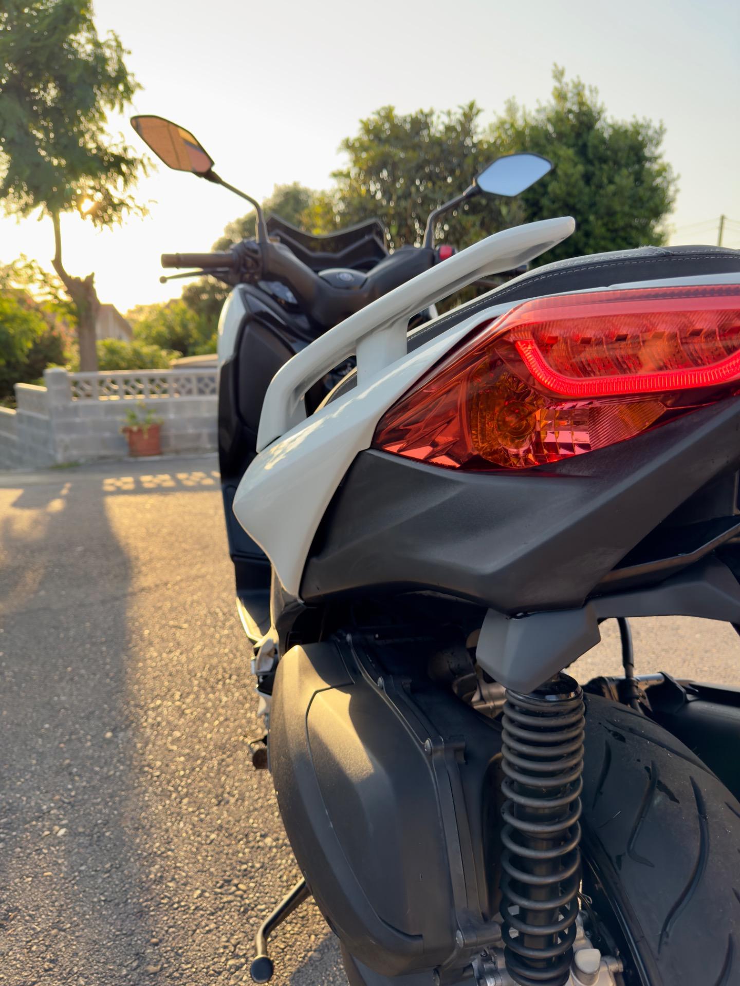 Foto 5 de Yamaha x-Max 300