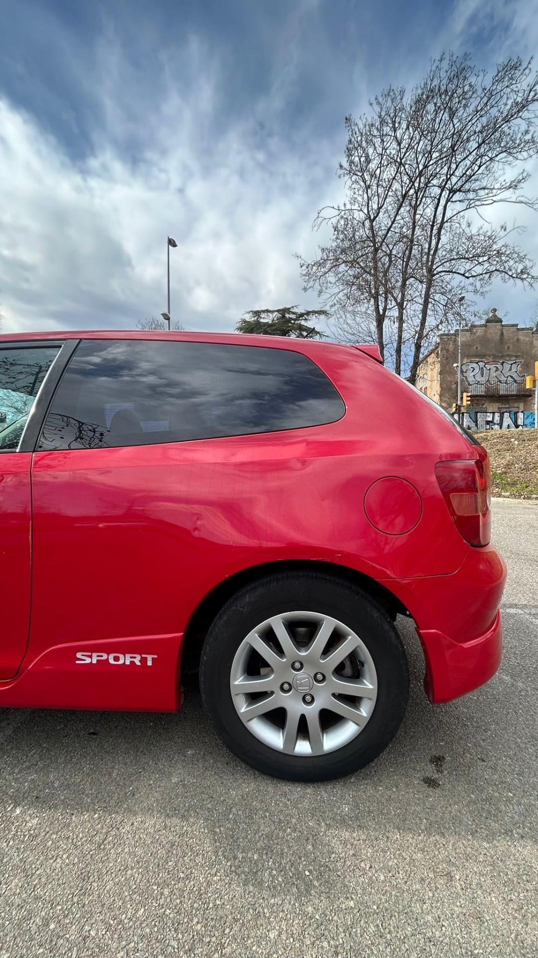 Foto 2 de Honda civic sport 2003