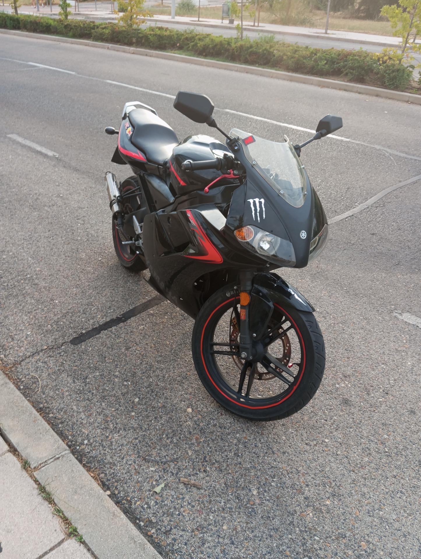 Foto 2 de Yamaha tzr 50 2006