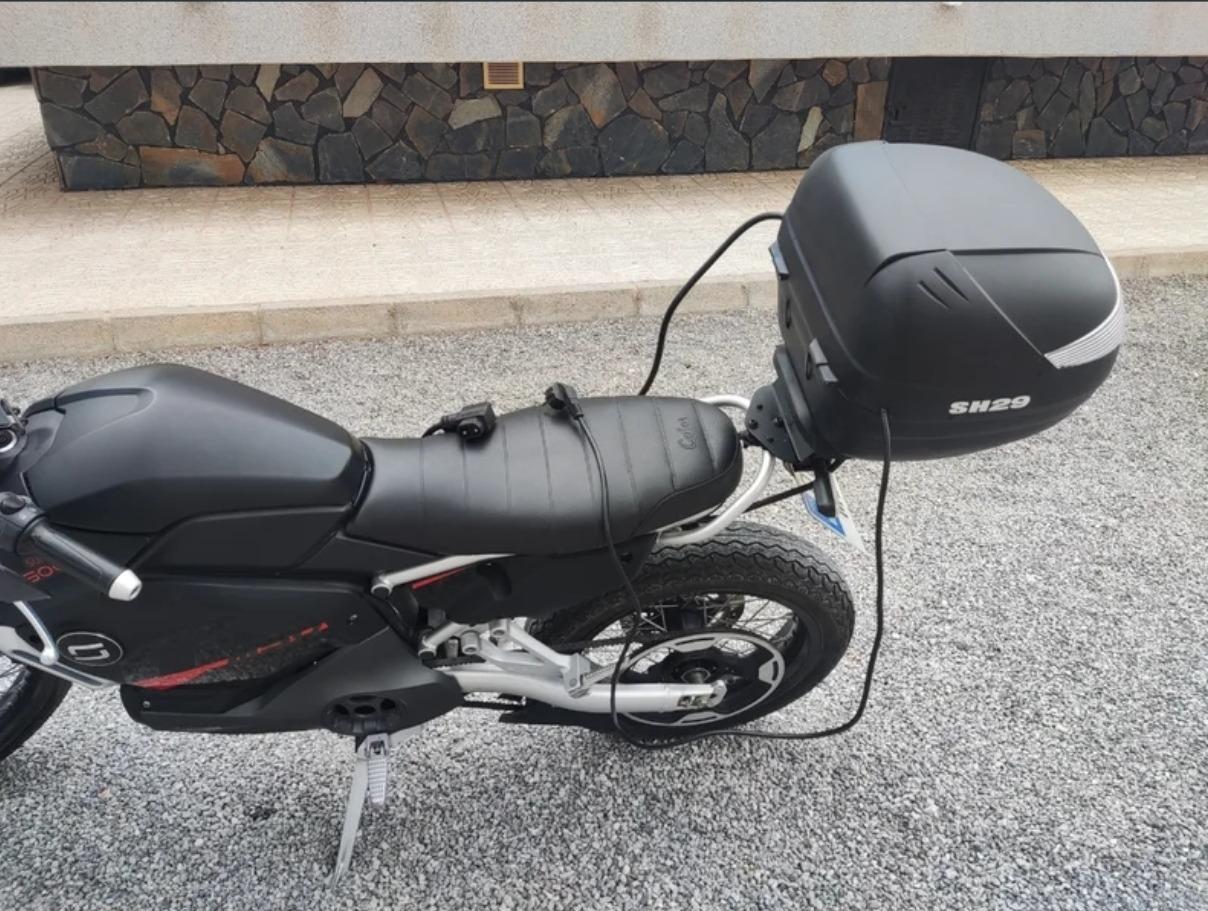 Foto 5 de Moto eléctrica Super Soco TC Max