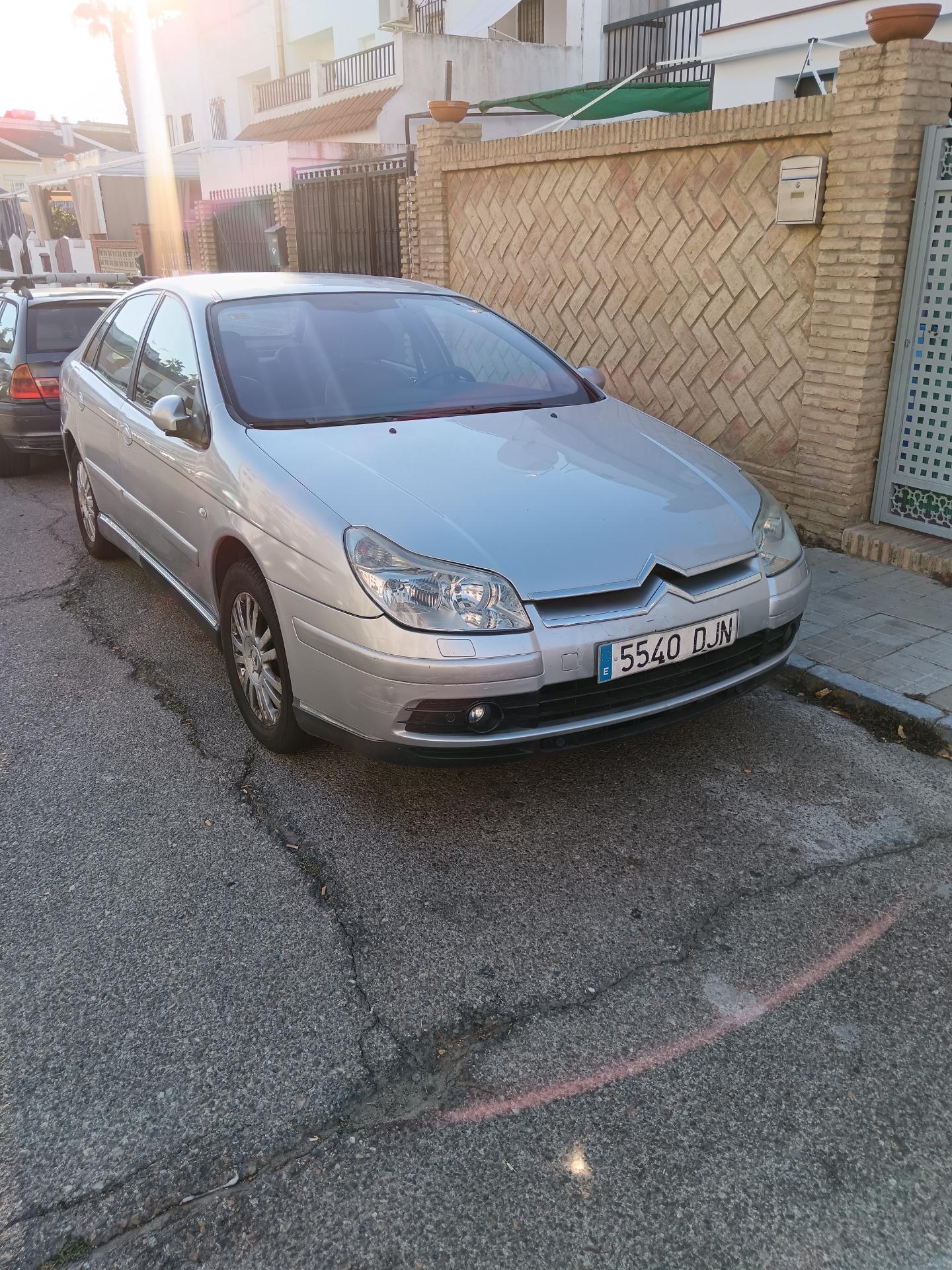 Foto 8 de Cambio por coche más pequeño es muy grande para mí mujer tiene 206.000 KLM 1.600 110 cv gasoil  