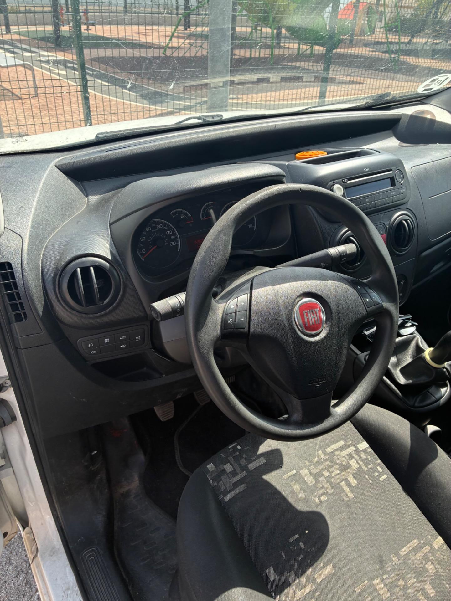 Foto 6 de Furgoneta por coche 