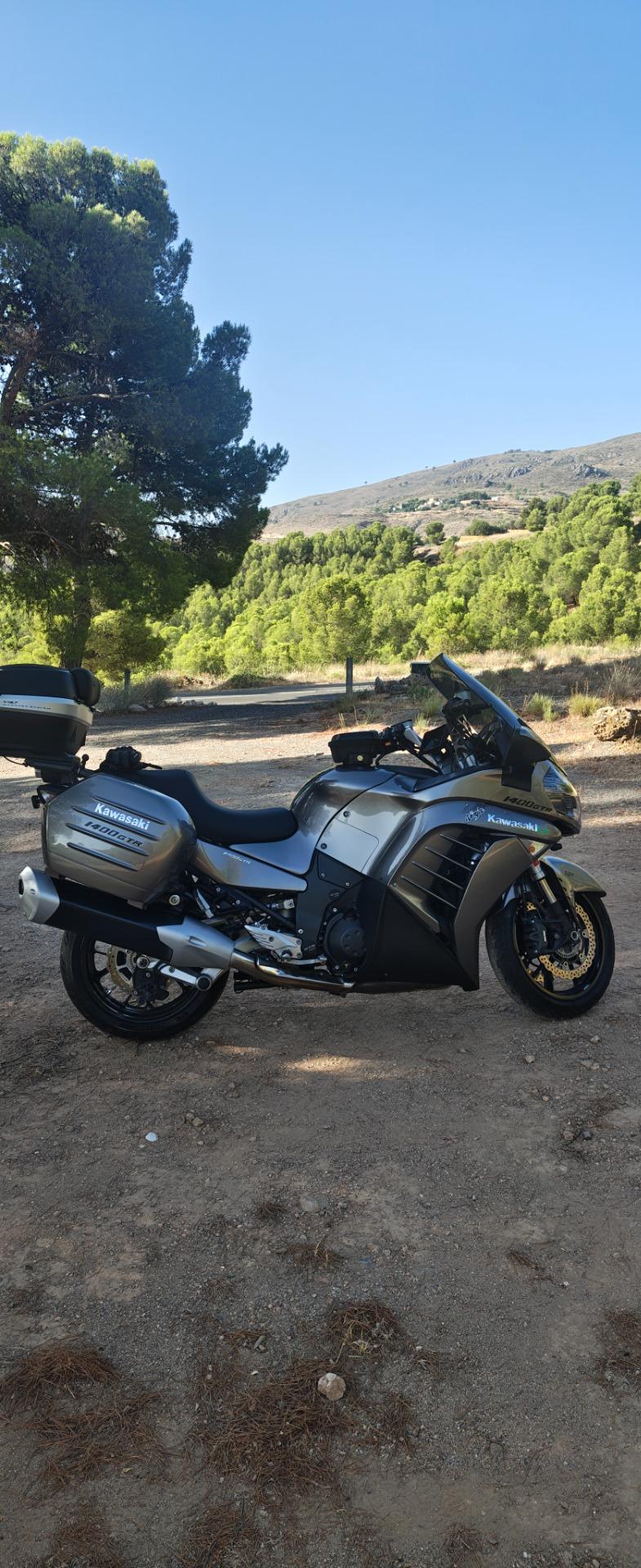 Foto 5 de Kawasaki gtr 1400