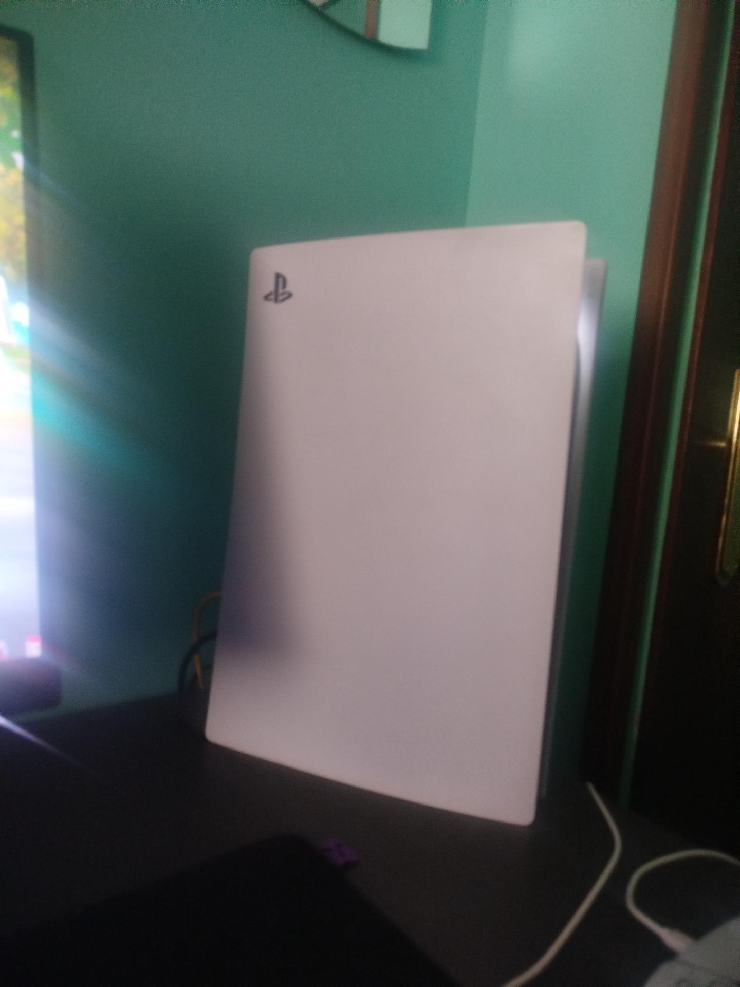 Foto de Play Station 5 + Mando Dualsense 