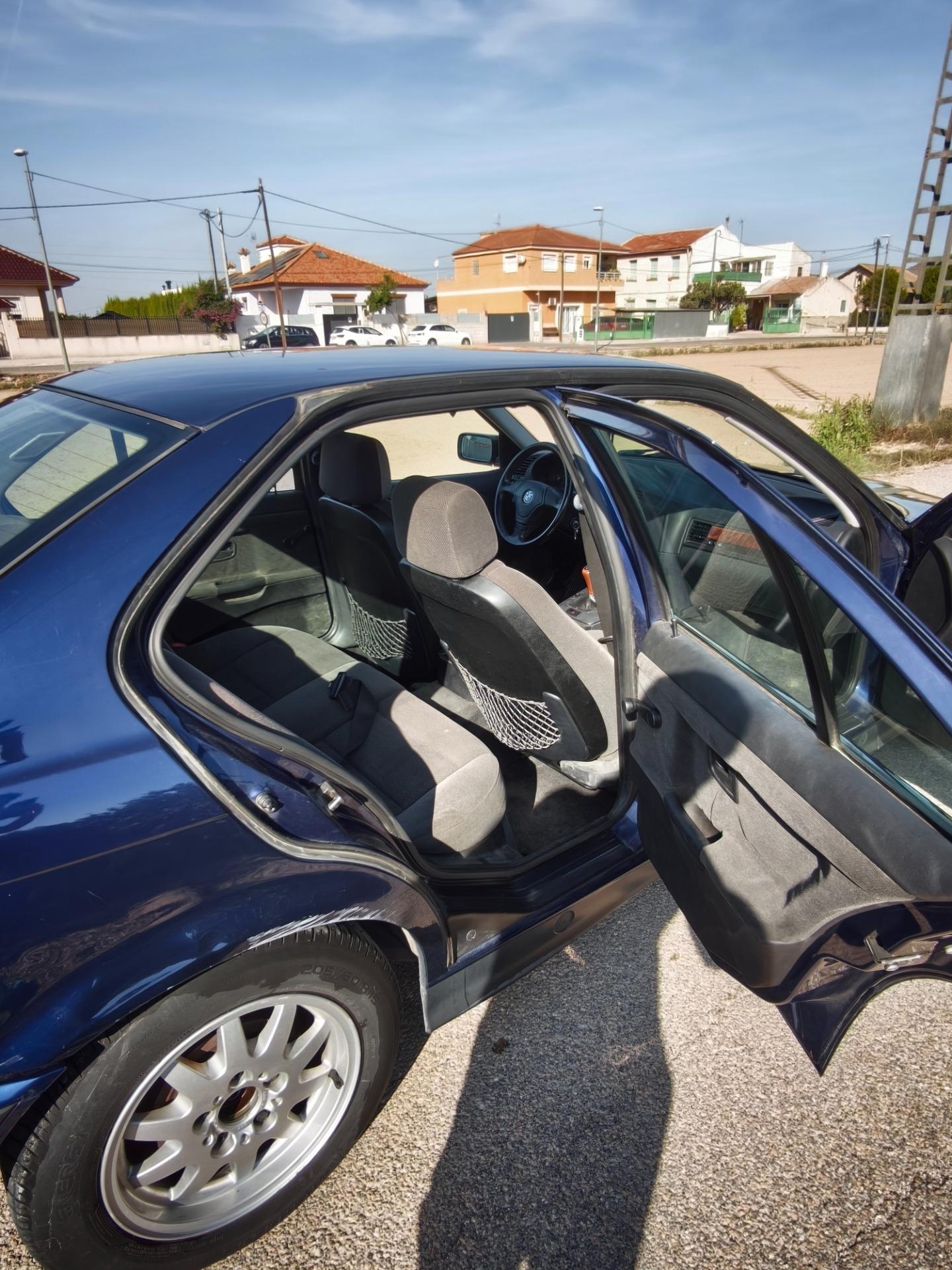 Foto 6 de BMW 316 102cv