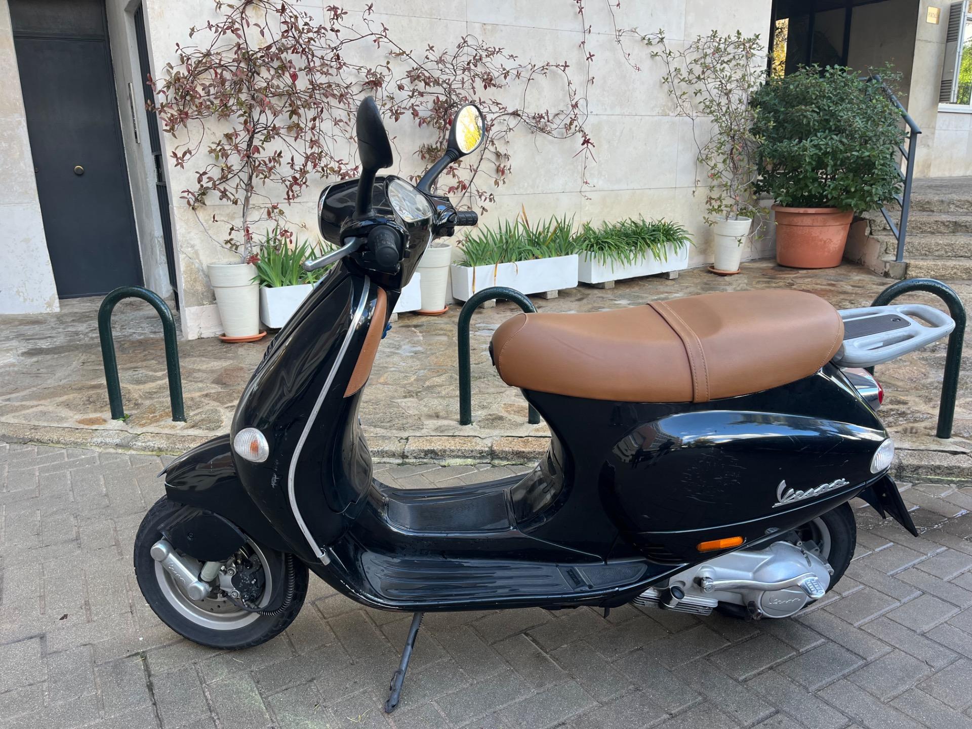 Foto 5 de Moto Vespa 125 ET4 