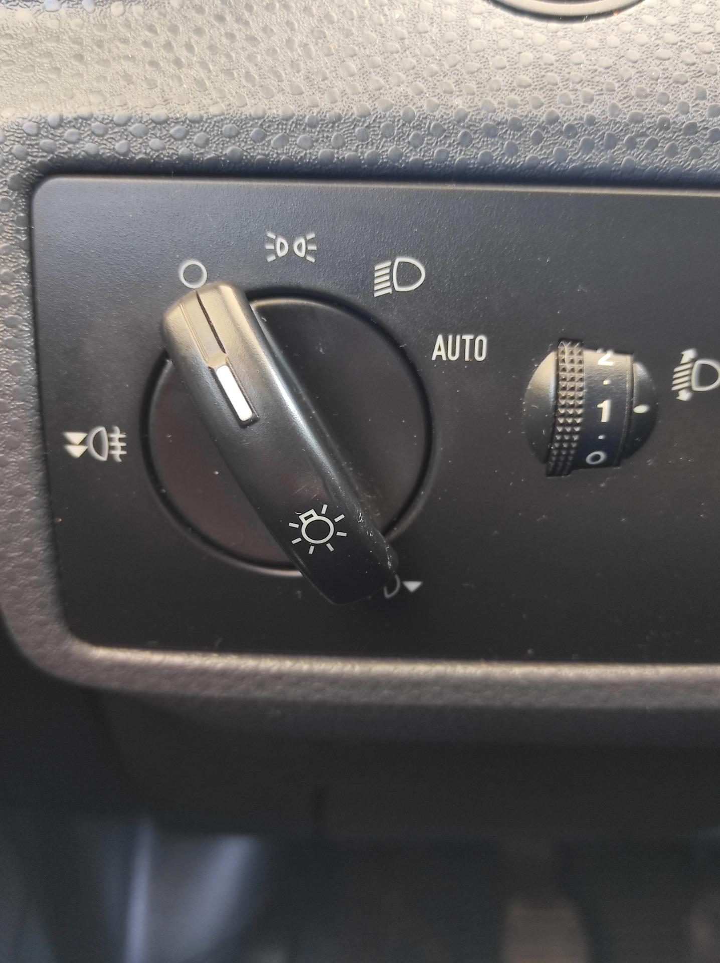 Foto 3 de Ford Fiesta TDCI 90CV TREND 