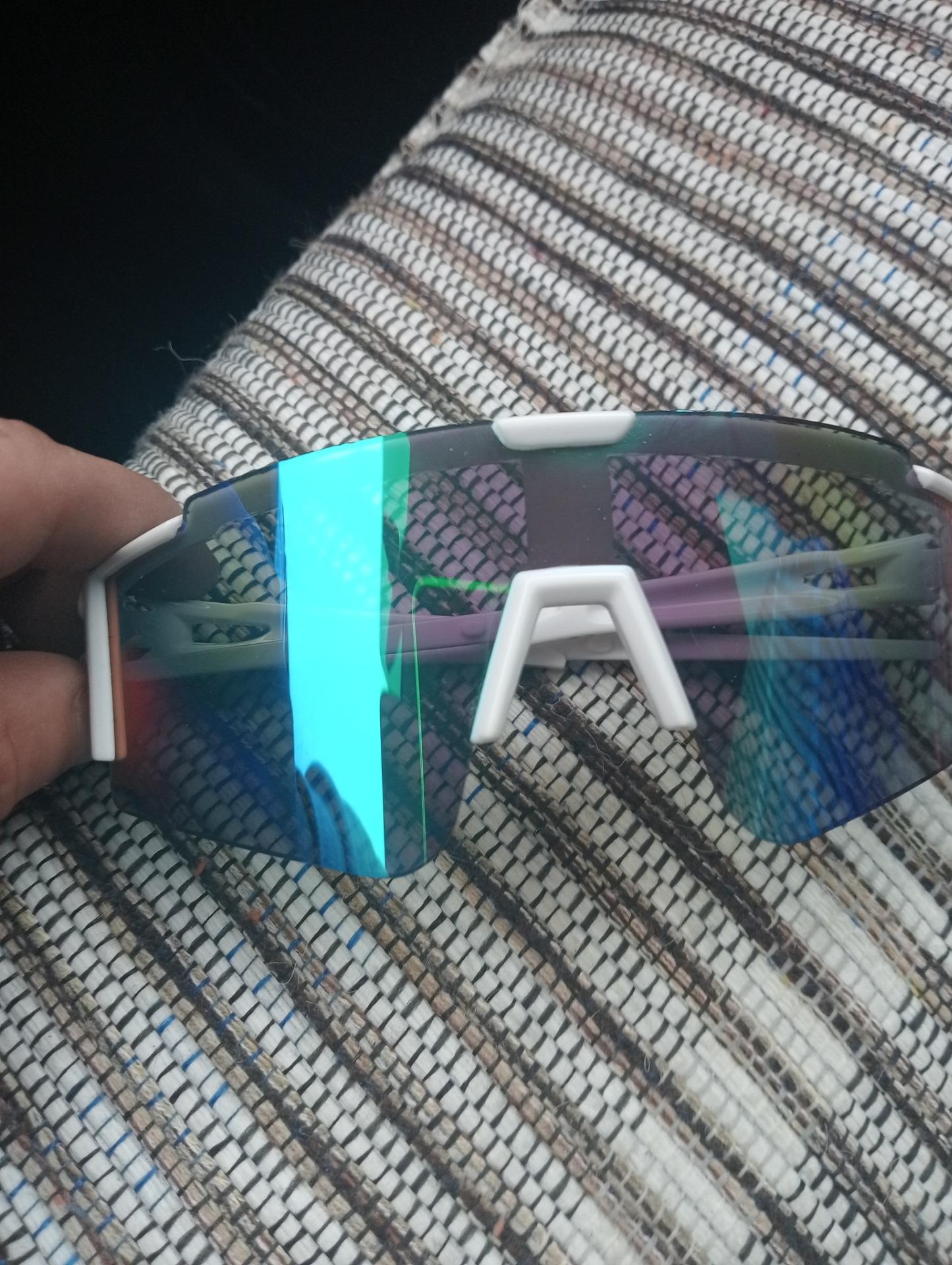 Foto de Vendó gafas nuevas 