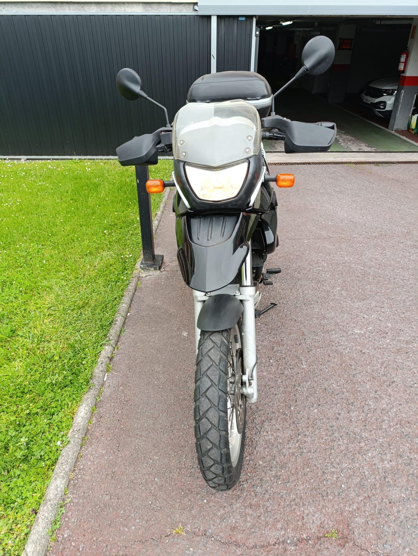 Foto 4 de Cambio bmw f650 GS por coche