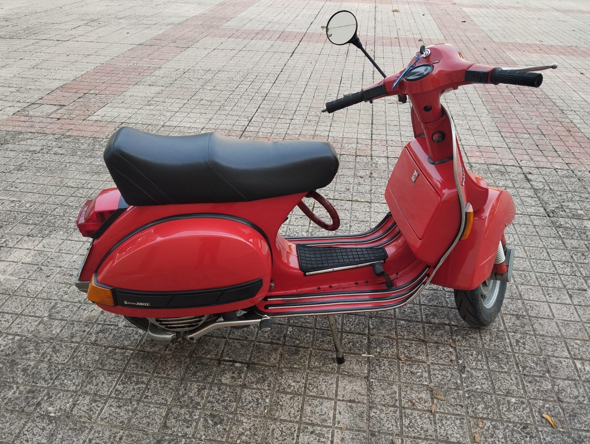 Foto 2 de Vespa 200 DN