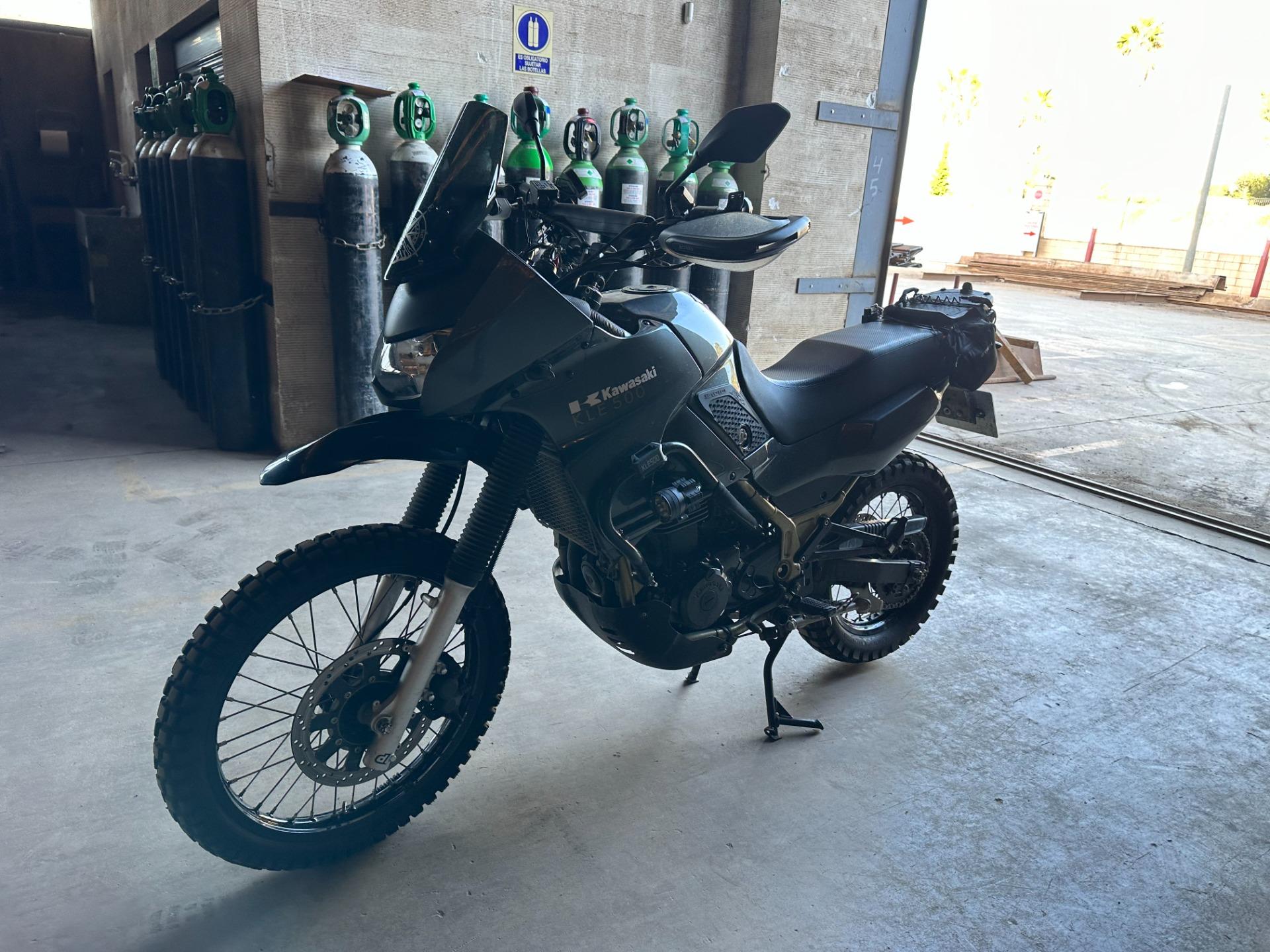 Foto 2 de Kawasaki KLE500 2007