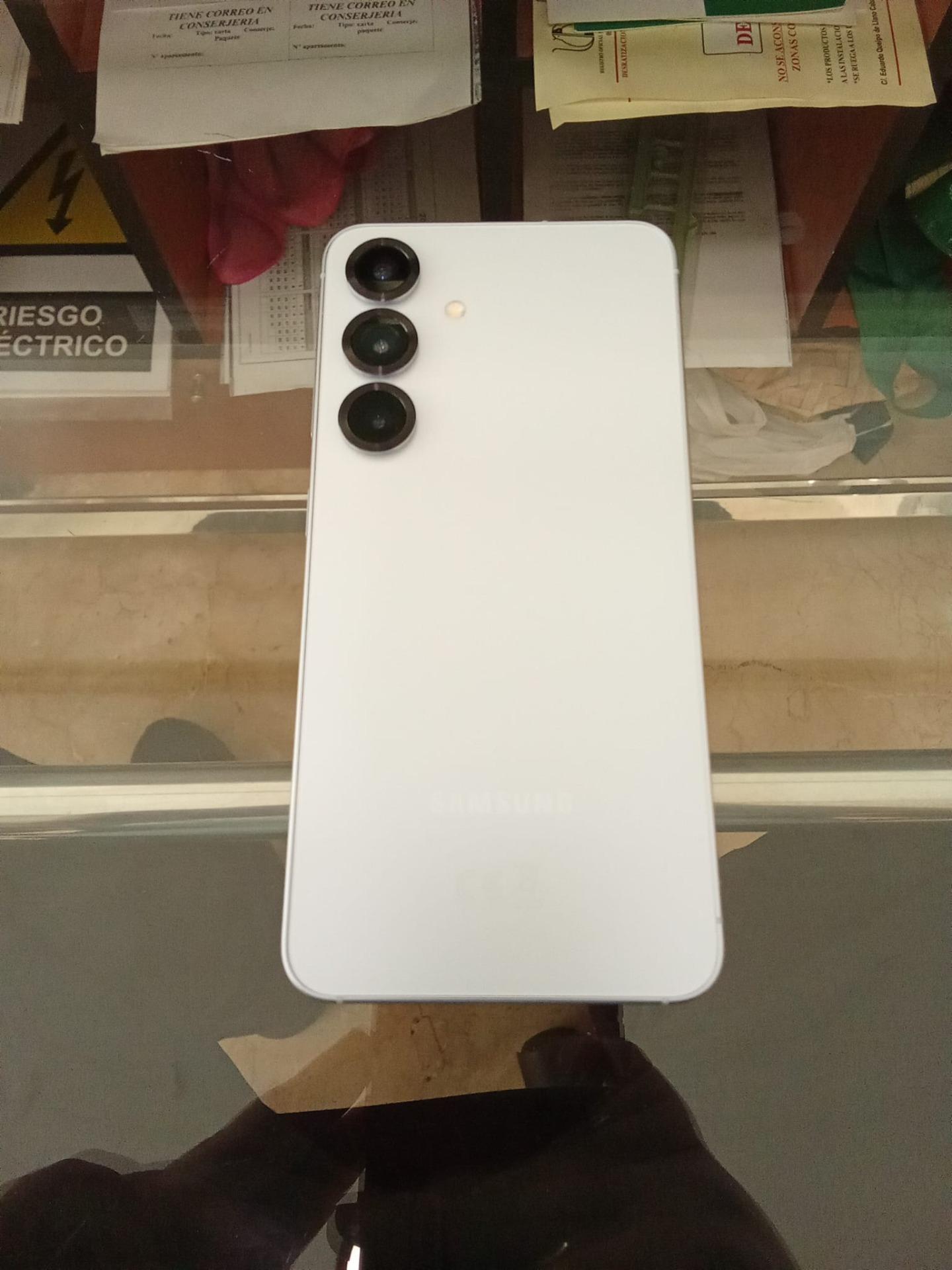 Foto 2 de Samsung S25 