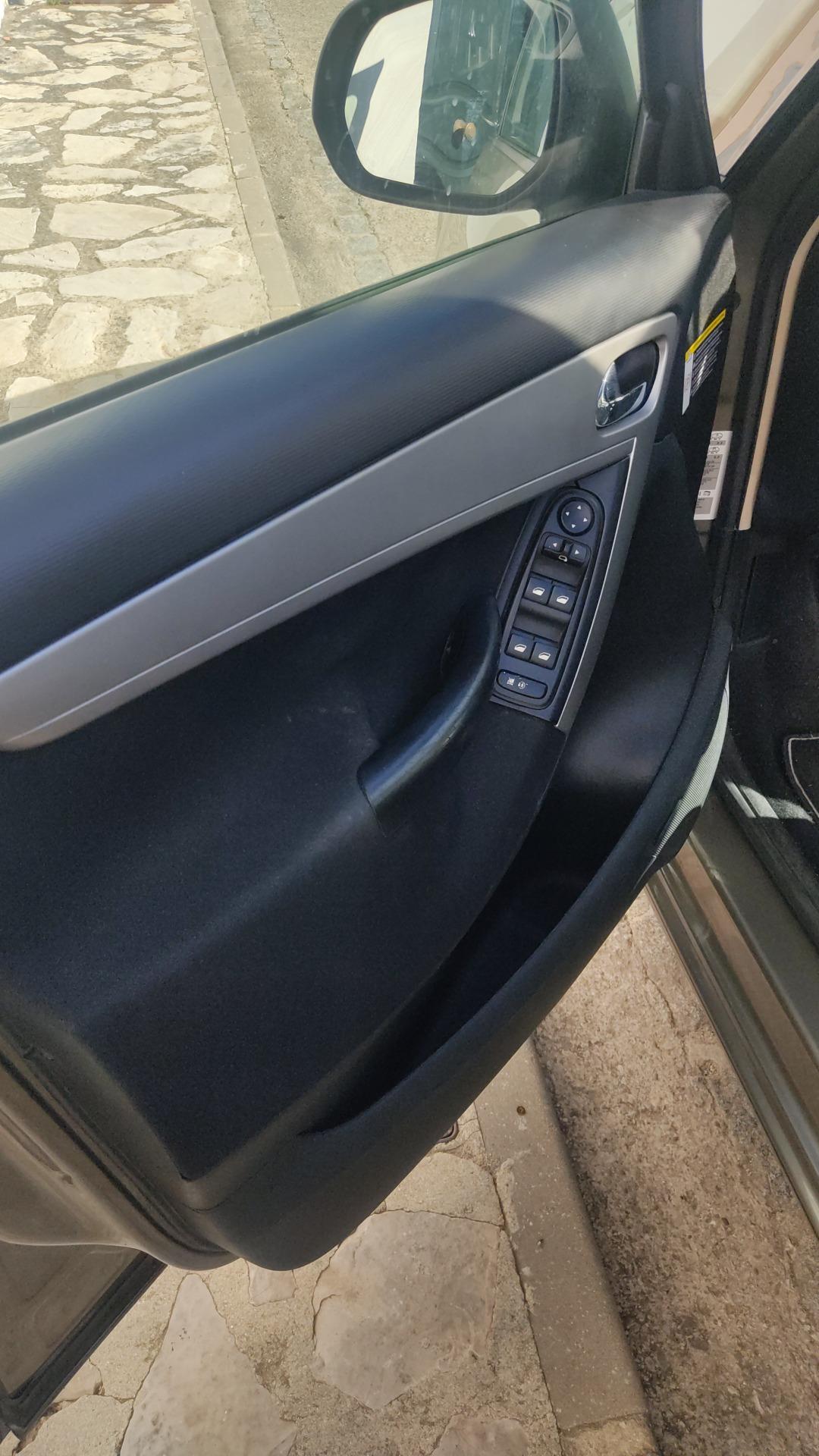 Foto 4 de Citroën C4 gran picaso 7 Plazas seminuevos impecable,sin golpes ni ralladuras por dentro prácticamen