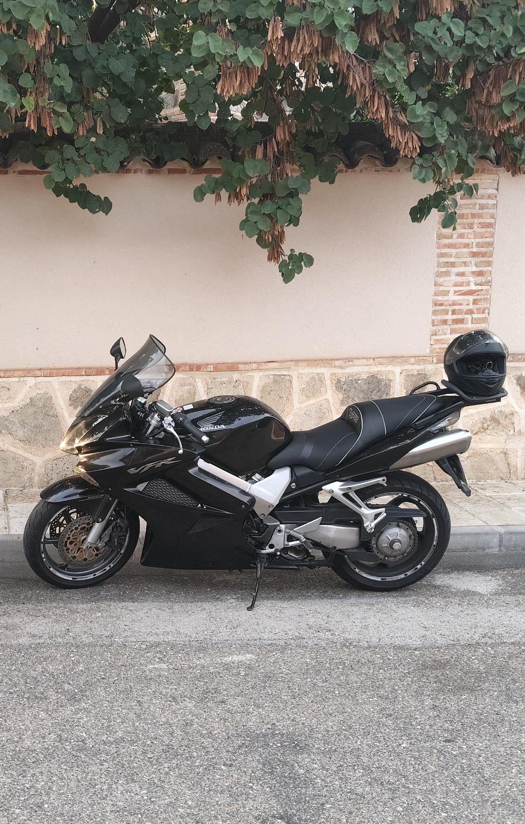 Foto 3 de Honda VFR 800 Vtec 2010