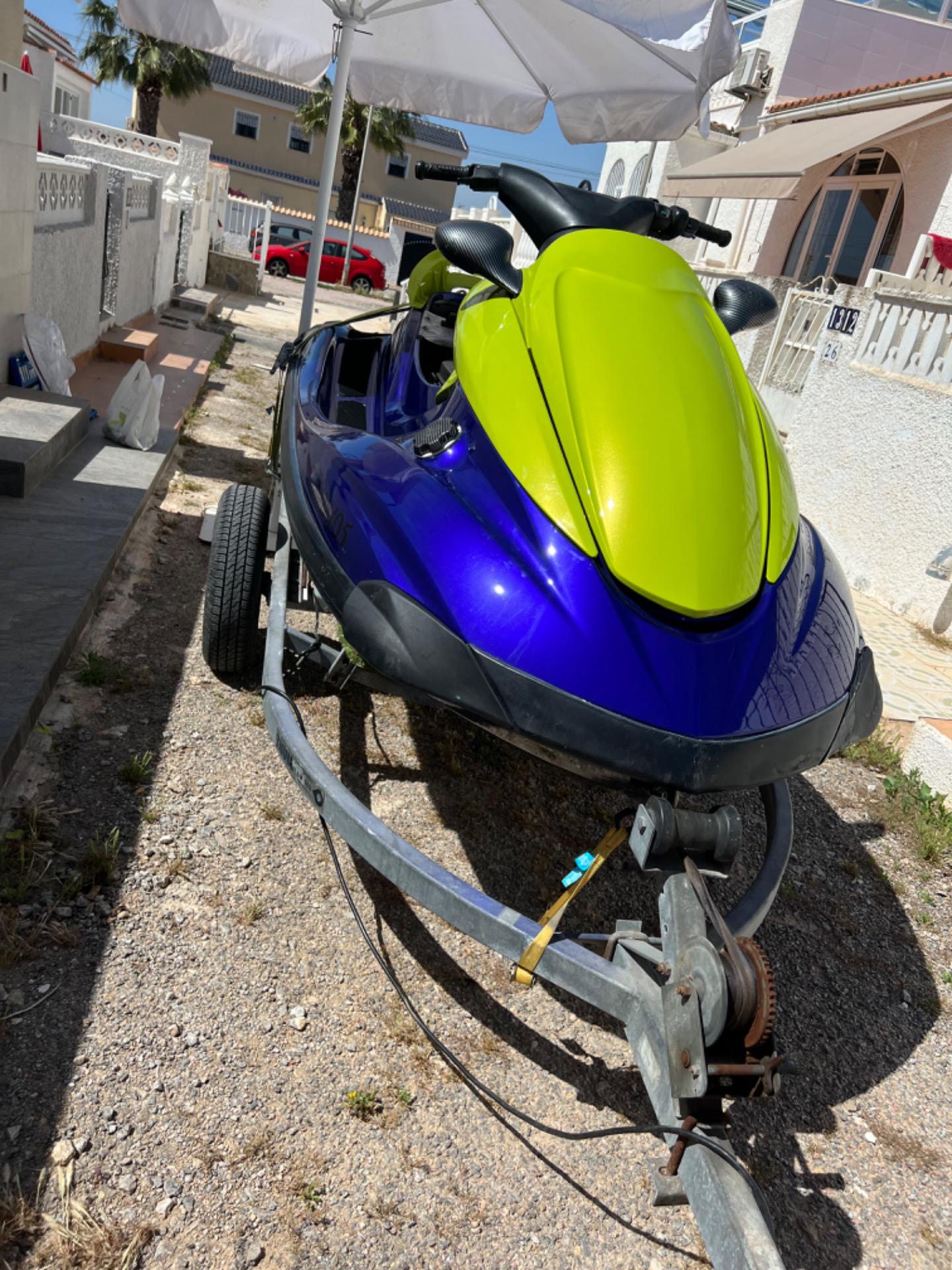 Foto 2 de Cambio moto de agua por coche  