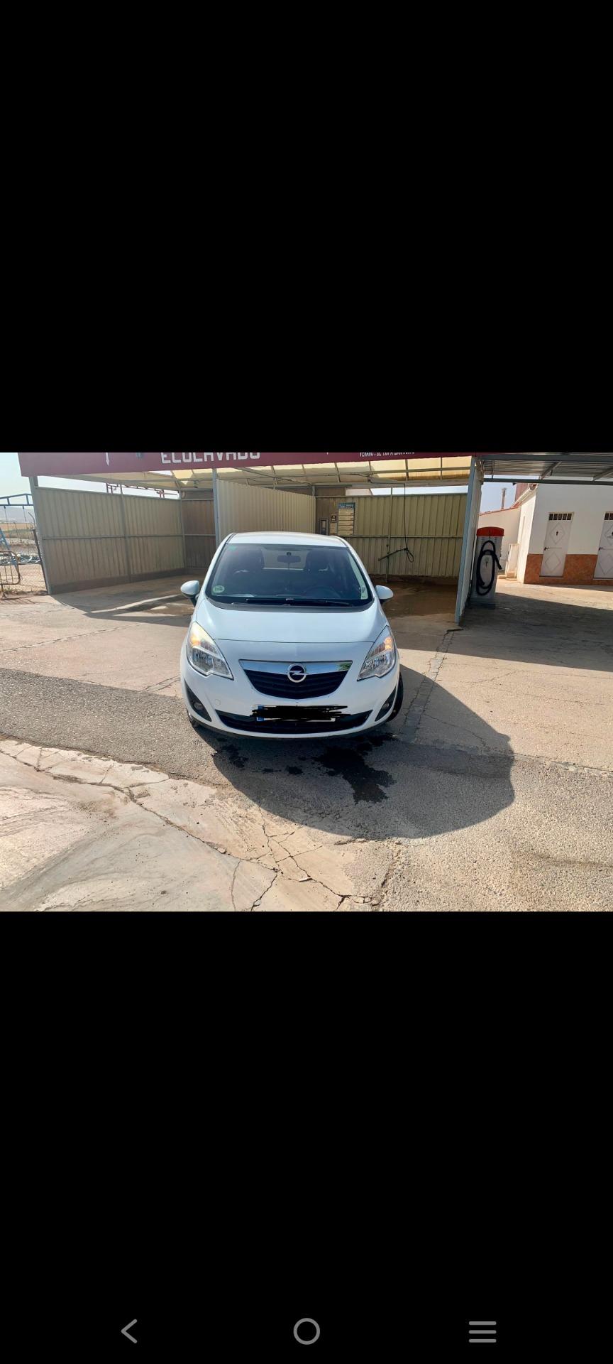 Foto 2 de Opel Meriva insignia 1.7cdti 110cv año 2013