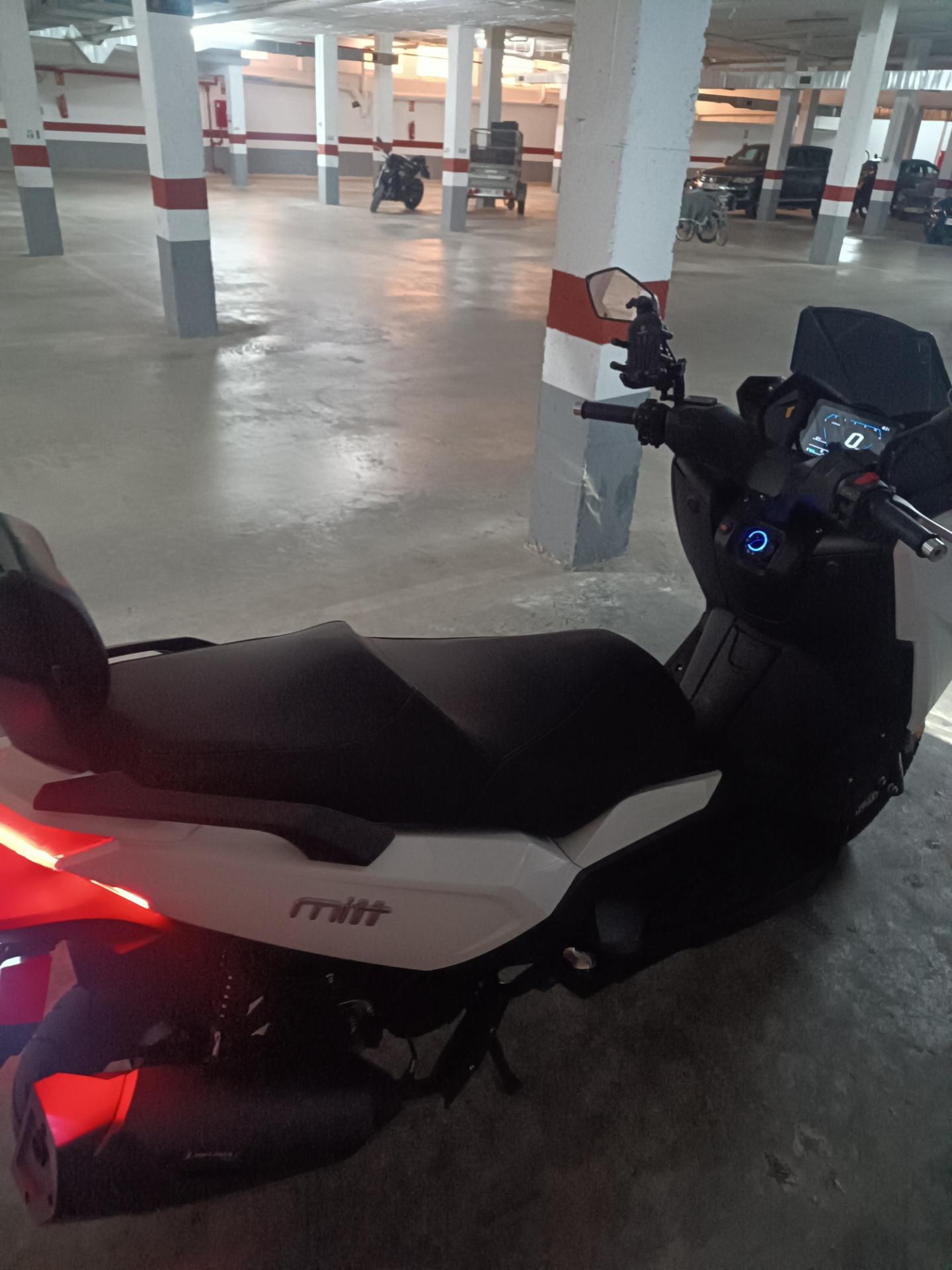 Mitt 125 gts – trueque en Alicante (foto 7)