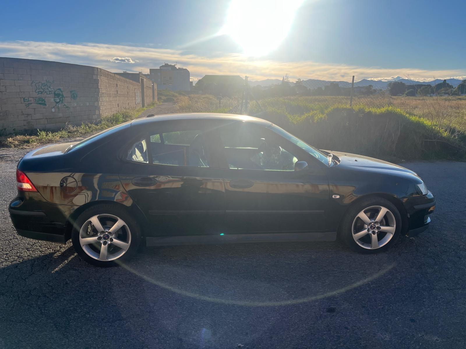 Foto 2 de Saab 9,3 del año 2003