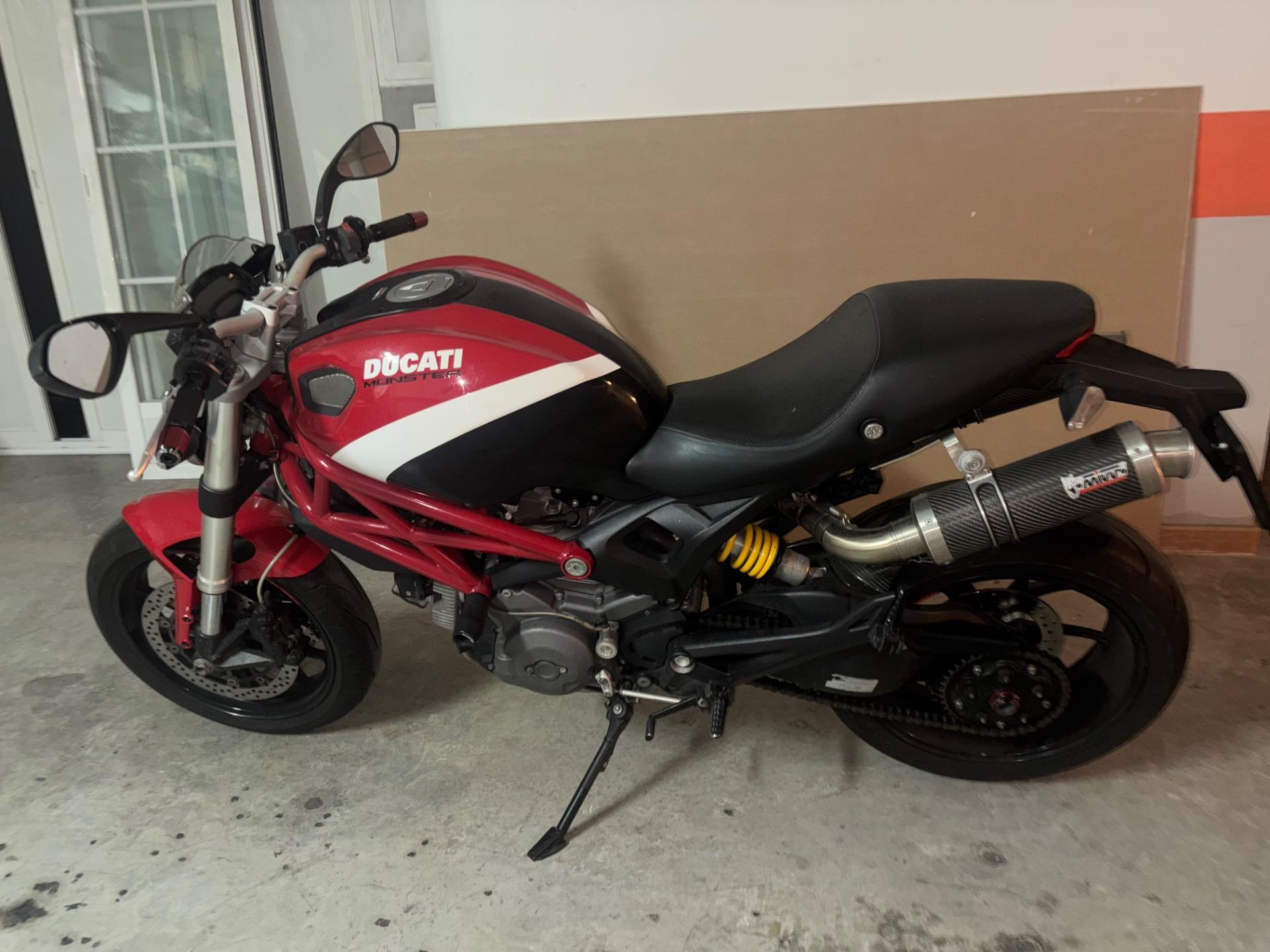 Foto 3 de Ducati monster 796 ( limitada al A2 )