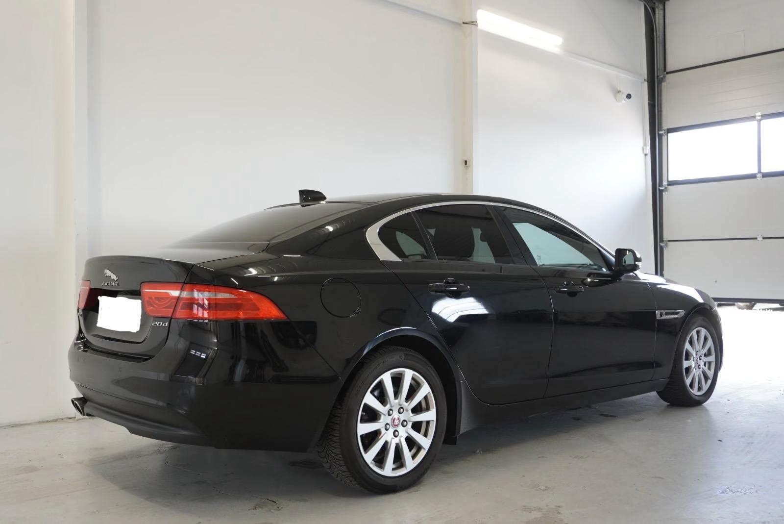 Foto 5 de Jaguar XE 20D 180cv
