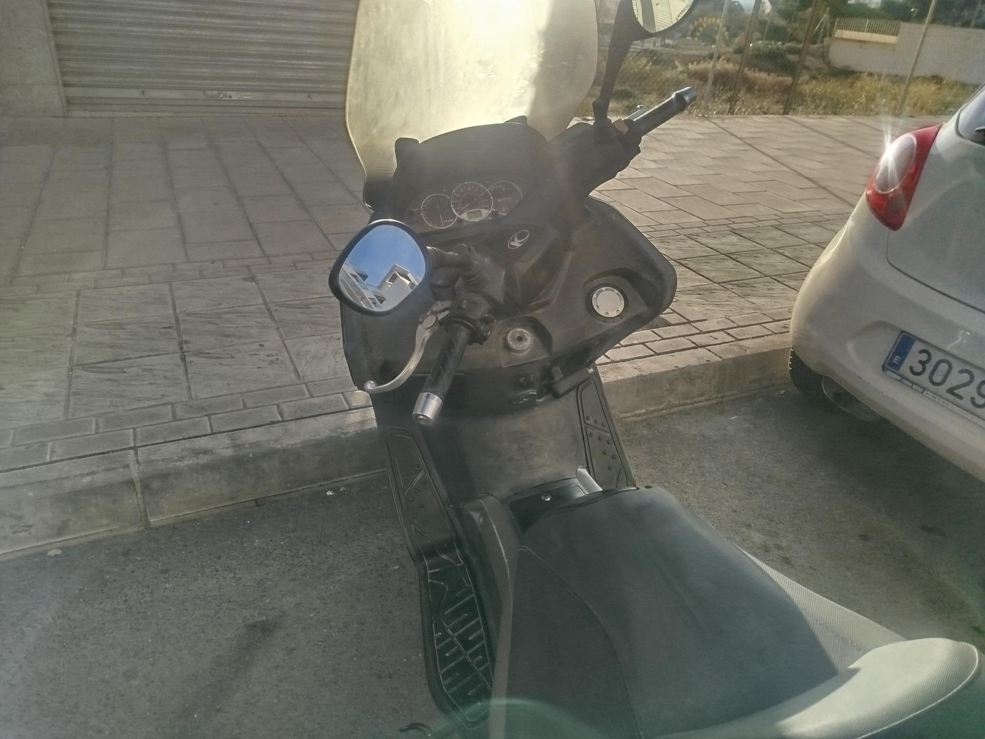 Foto 2 de Kymco 500 xciting